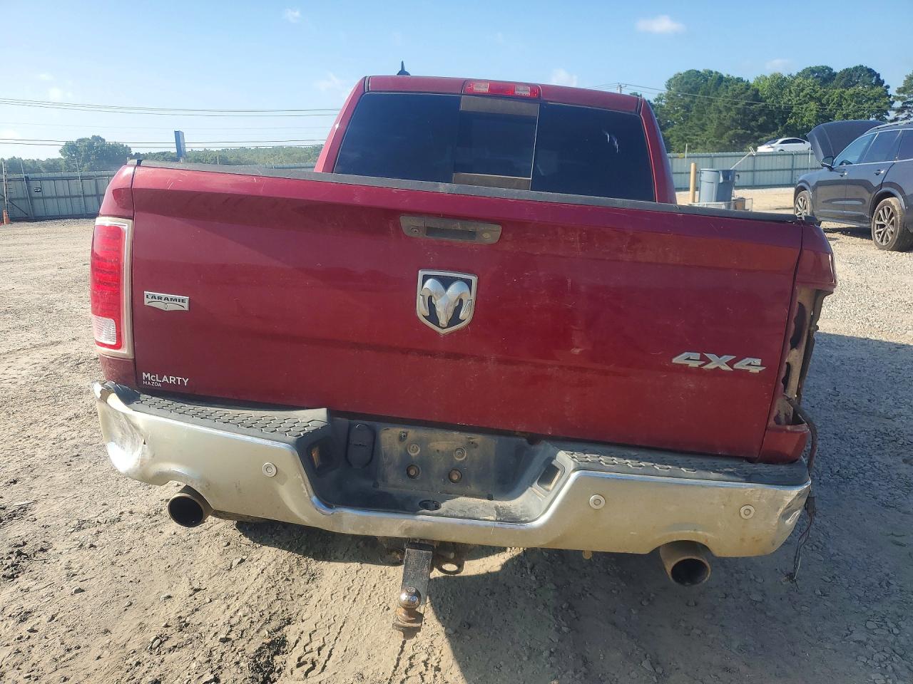 2015 Ram 1500 Laramie Maroon vin: 1C6RR7NT8FS619426