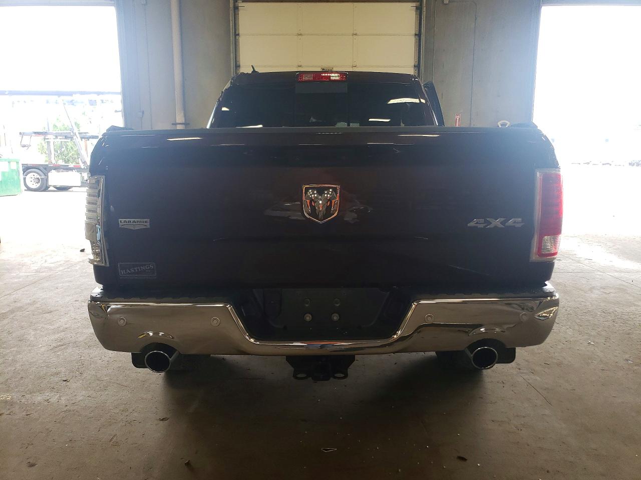 2015 Ram 1500 Laramie Burgundy vin: 1C6RR7NT8FS643175