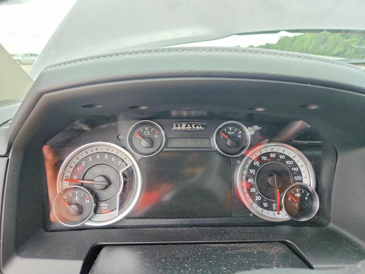 2016 Ram 1500 Laramie Gray vin: 1C6RR7NT8GS357389