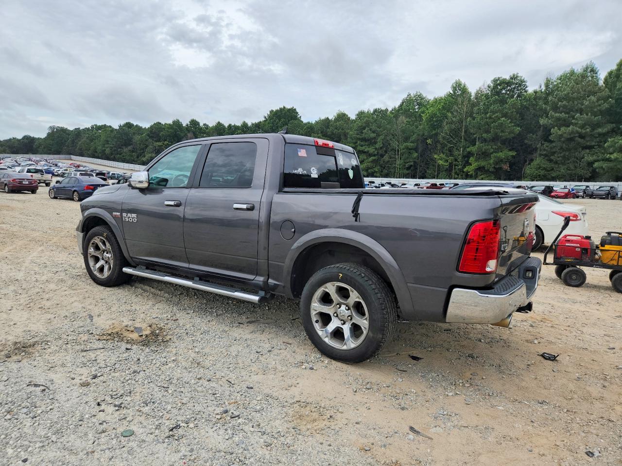 2016 Ram 1500 Laramie Gray vin: 1C6RR7NT8GS357389