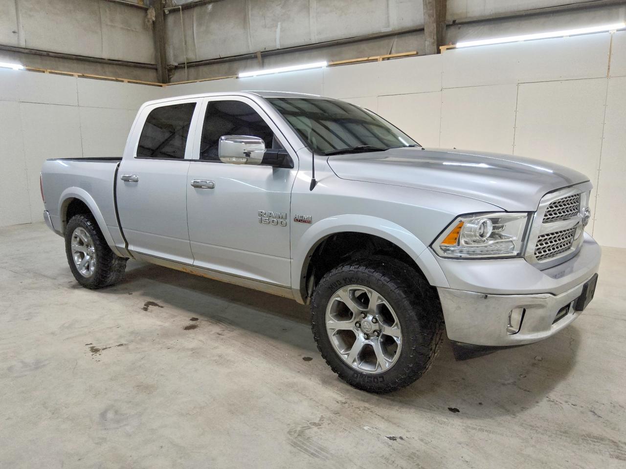 2017 Ram 1500 Laramie Silver vin: 1C6RR7NT8HS507888