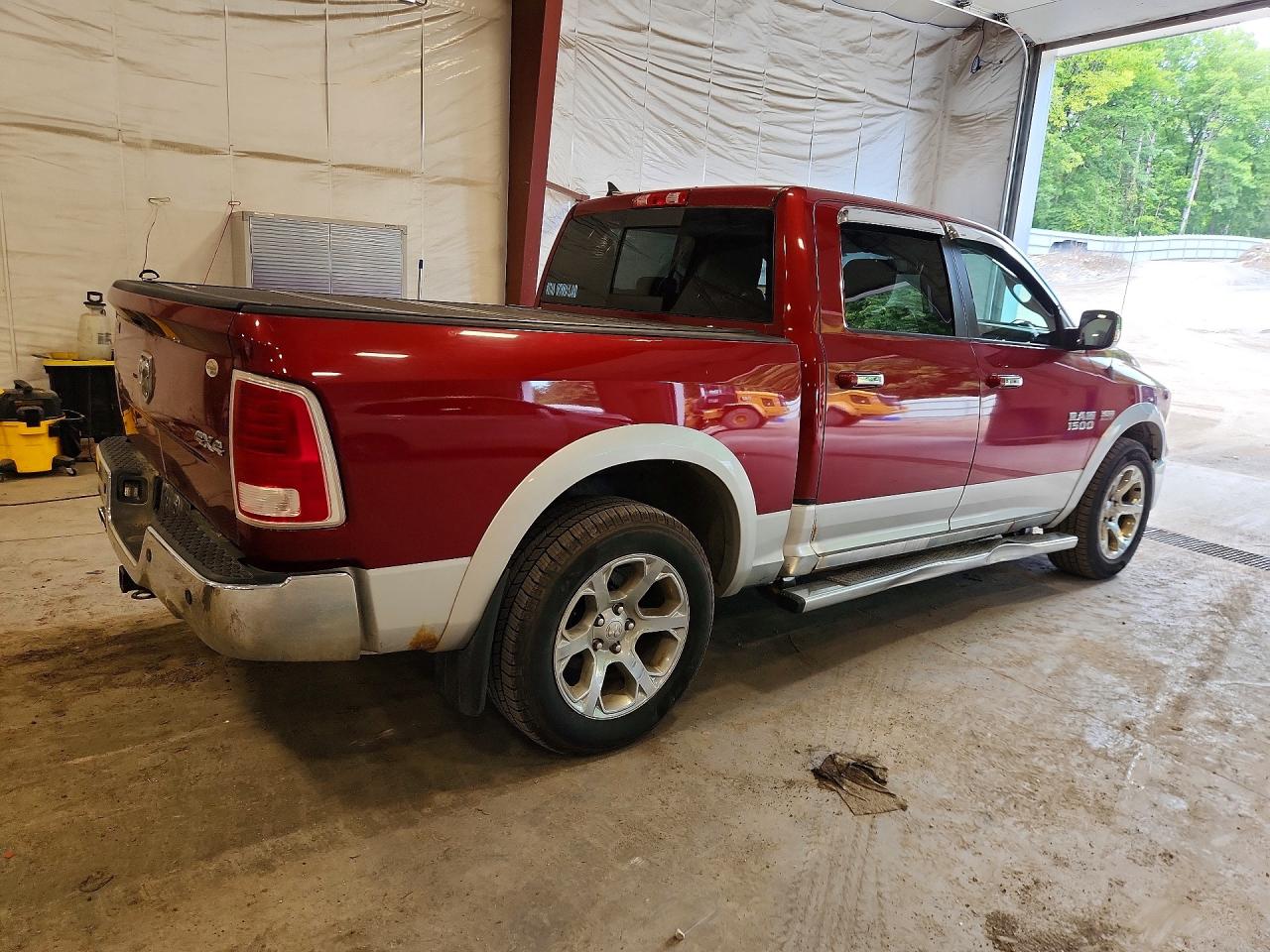 2013 Ram 1500 Laramie Красный vin: 1C6RR7NT9DS671127