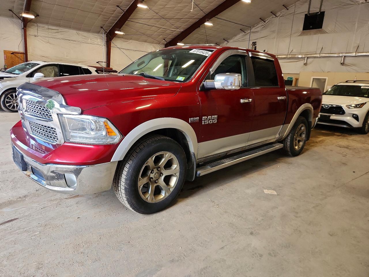 2013 Ram 1500 Laramie Красный vin: 1C6RR7NT9DS671127