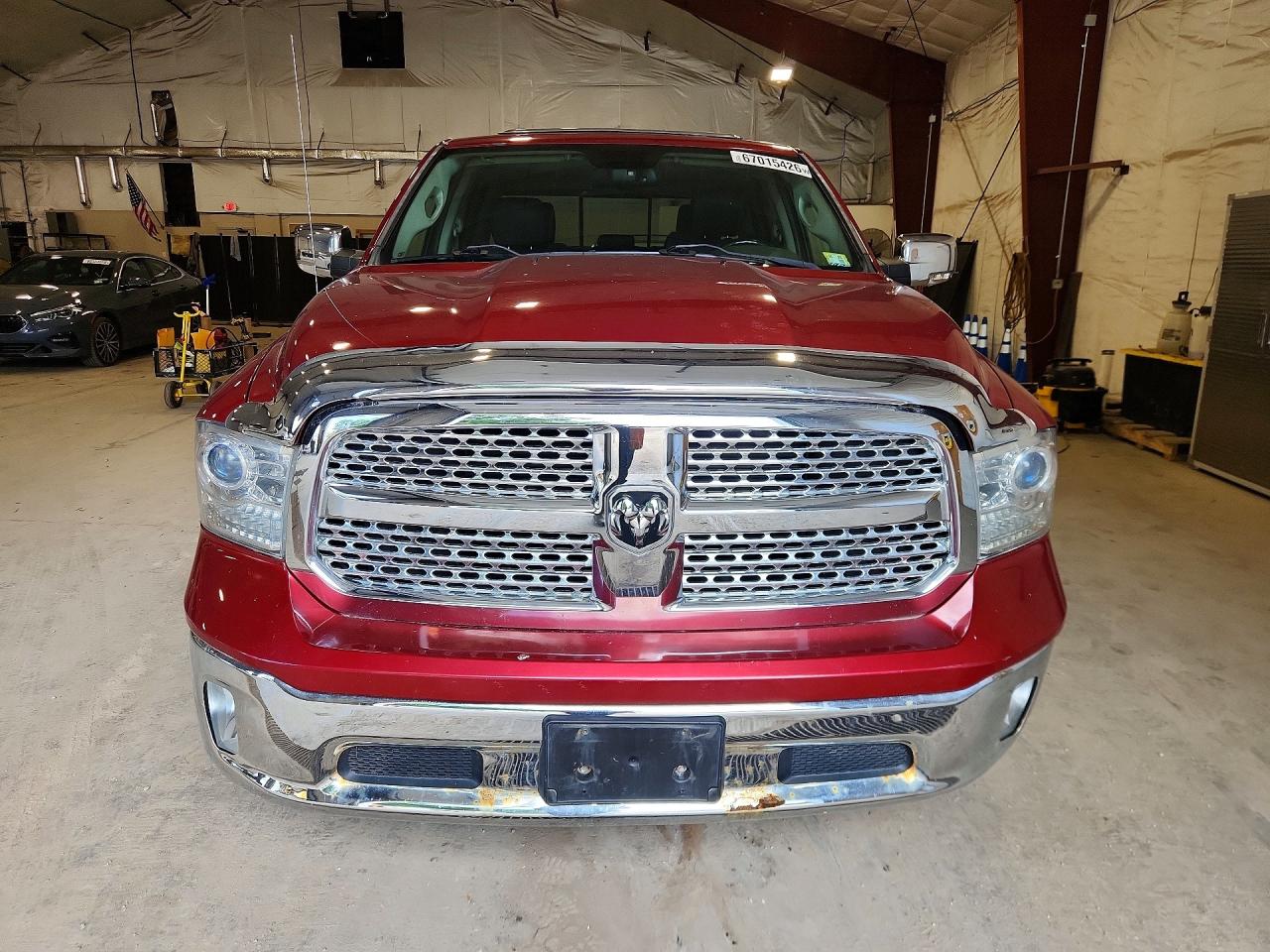 2013 Ram 1500 Laramie Красный vin: 1C6RR7NT9DS671127