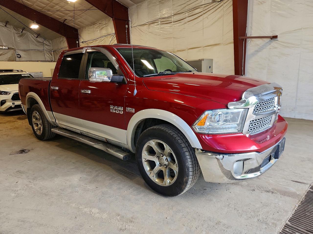 2013 Ram 1500 Laramie Красный vin: 1C6RR7NT9DS671127