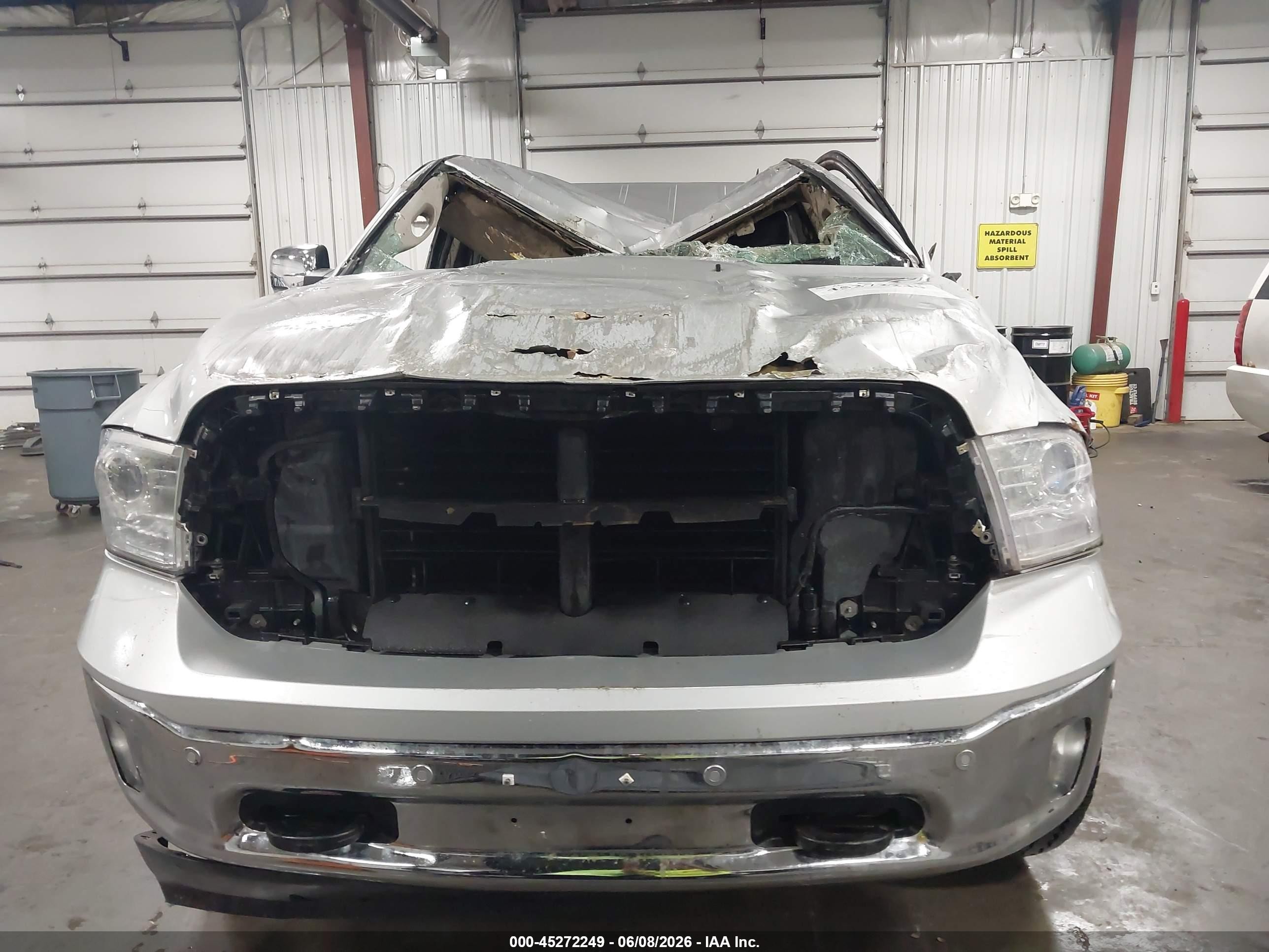 2014 Ram 1500 Laramie Silver vin: 1C6RR7NT9ES133755