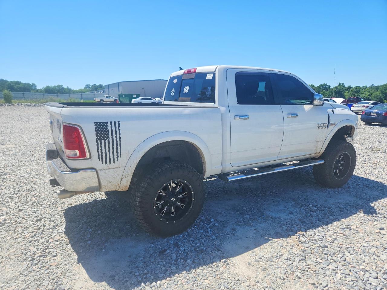 2014 Ram 1500 Laramie White vin: 1C6RR7NT9ES312460