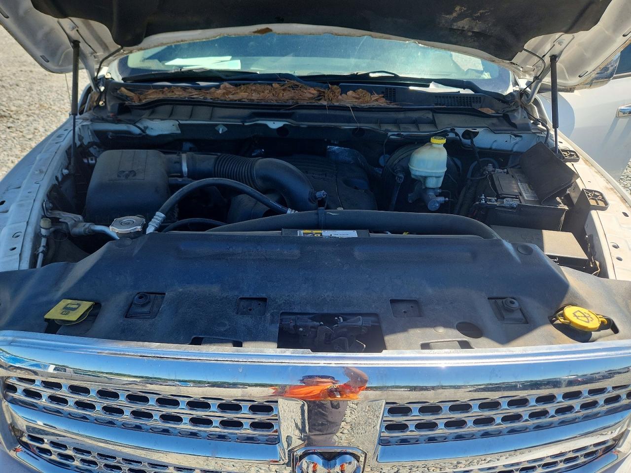 2014 Ram 1500 Laramie White vin: 1C6RR7NT9ES312460