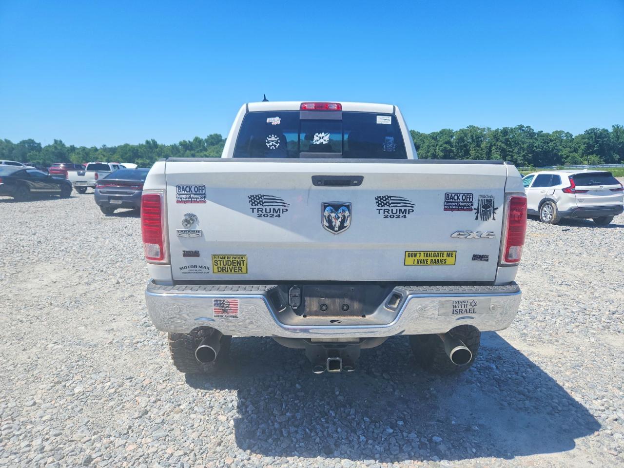 2014 Ram 1500 Laramie White vin: 1C6RR7NT9ES312460
