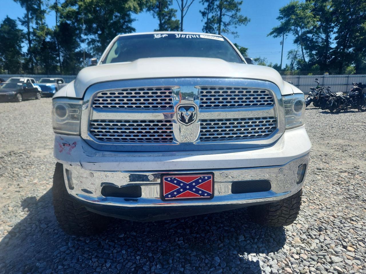 2014 Ram 1500 Laramie White vin: 1C6RR7NT9ES312460