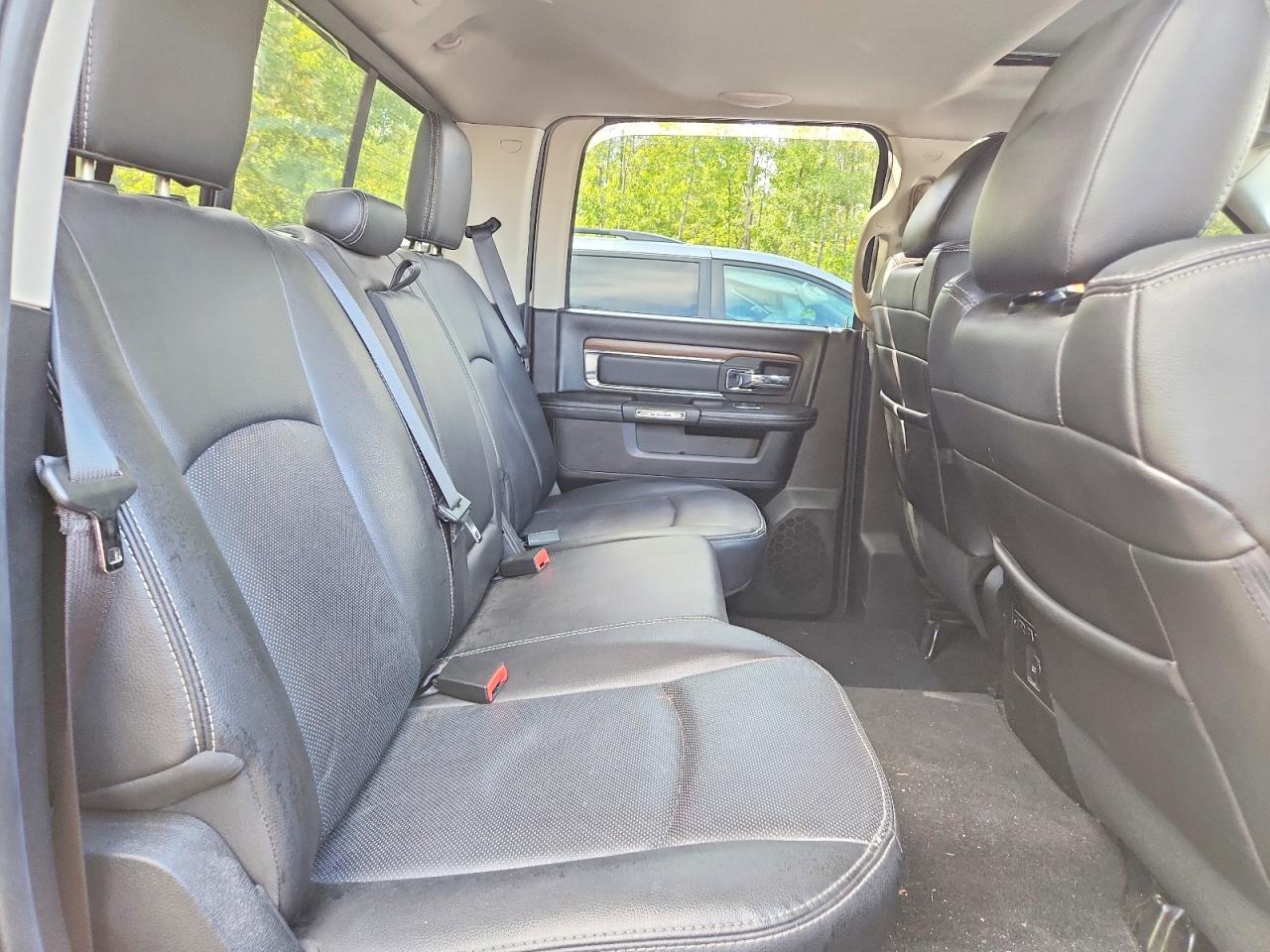 2015 Ram 1500 Laramie Black vin: 1C6RR7NT9FS596447