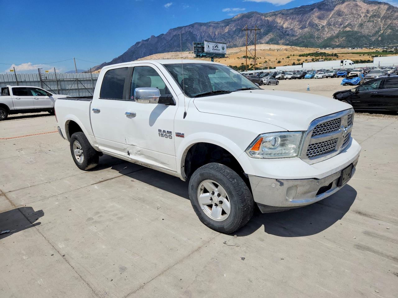 2015 Ram 1500 Laramie White vin: 1C6RR7NT9FS609701
