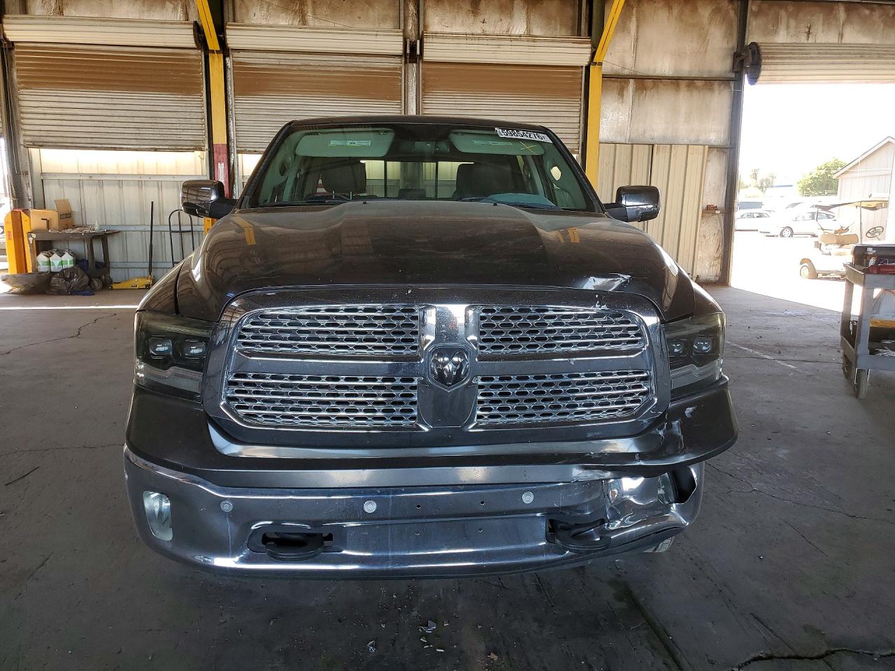 2015 Ram 1500 Laramie Gray vin: 1C6RR7NT9FS711807