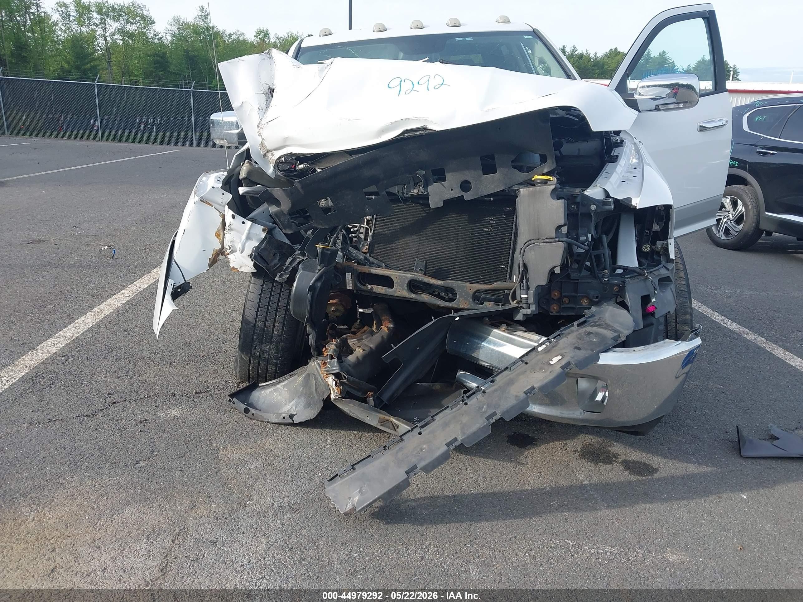 2013 Ram 1500 Laramie White vin: 1C6RR7NTXDS505683