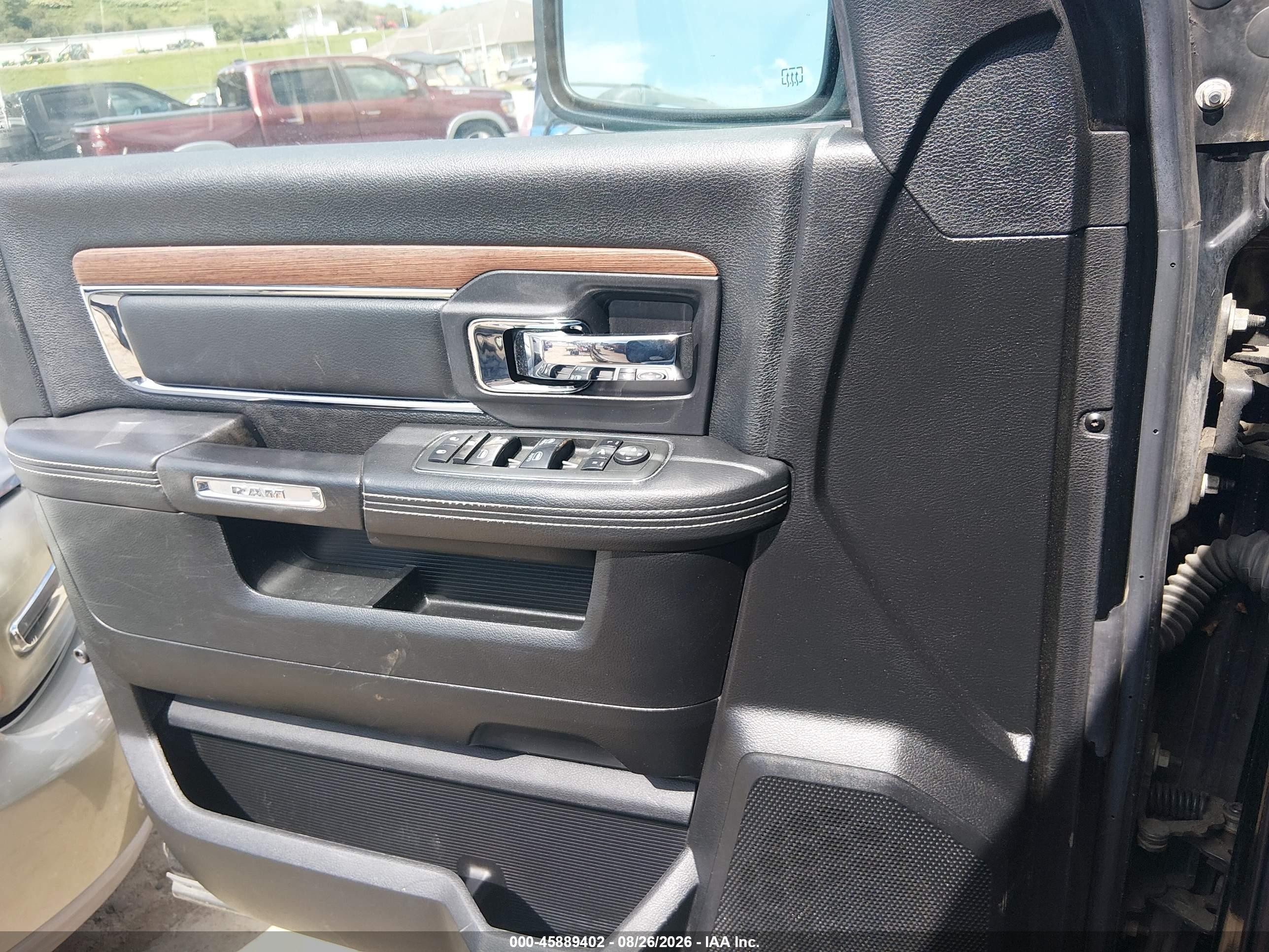 2013 Ram 1500 Laramie Black vin: 1C6RR7NTXDS721307