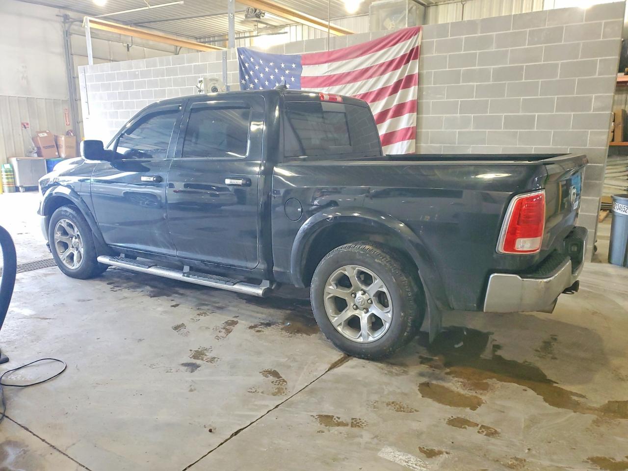 2014 Ram 1500 Laramie Черный vin: 1C6RR7NTXES232777