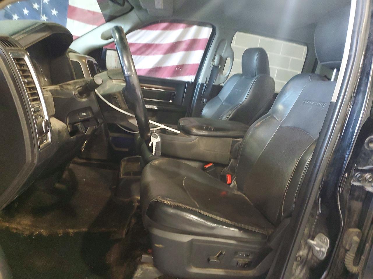 2014 Ram 1500 Laramie Черный vin: 1C6RR7NTXES232777