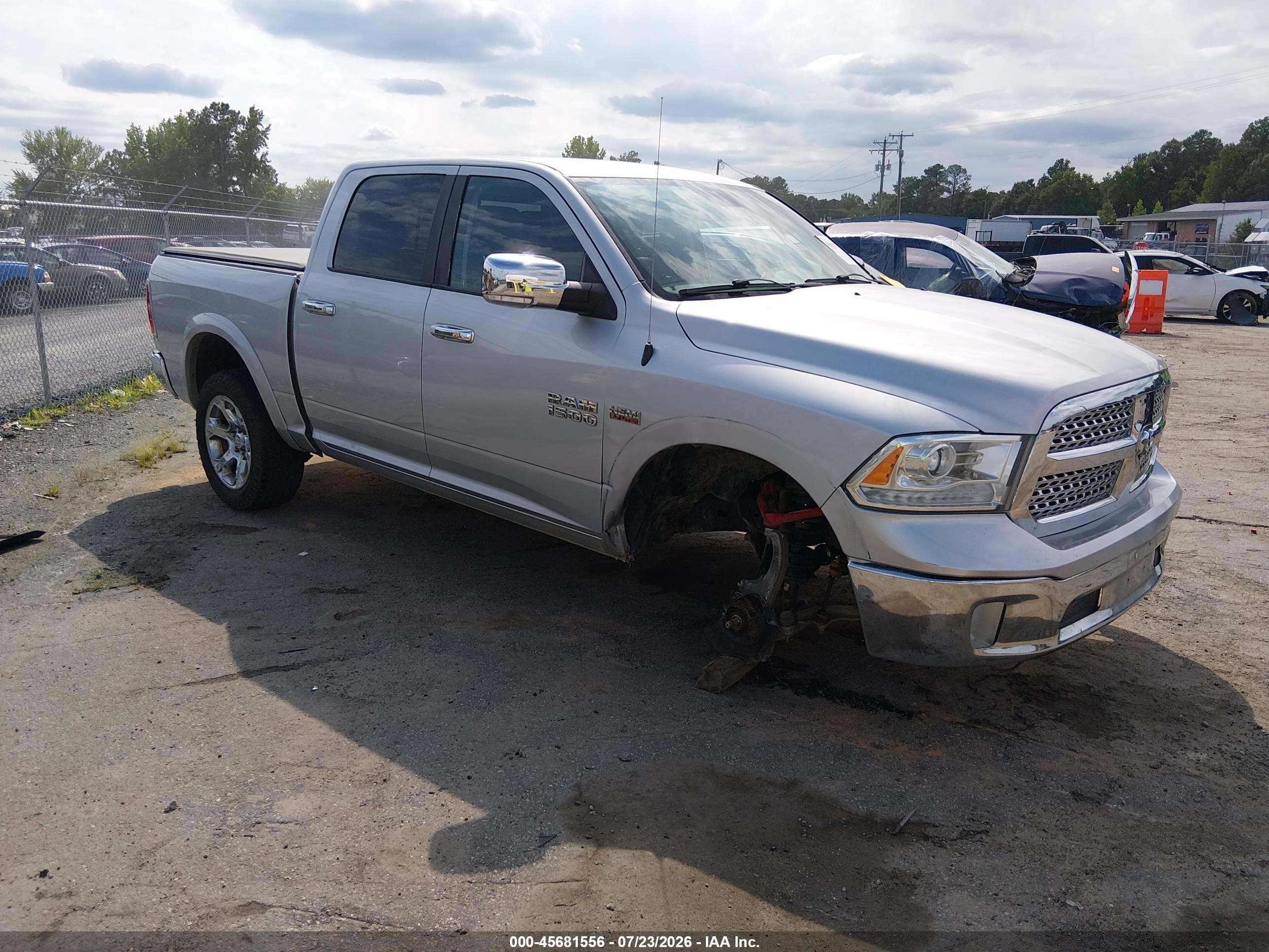 2014 Ram 1500 Laramie Silver vin: 1C6RR7NTXES316467