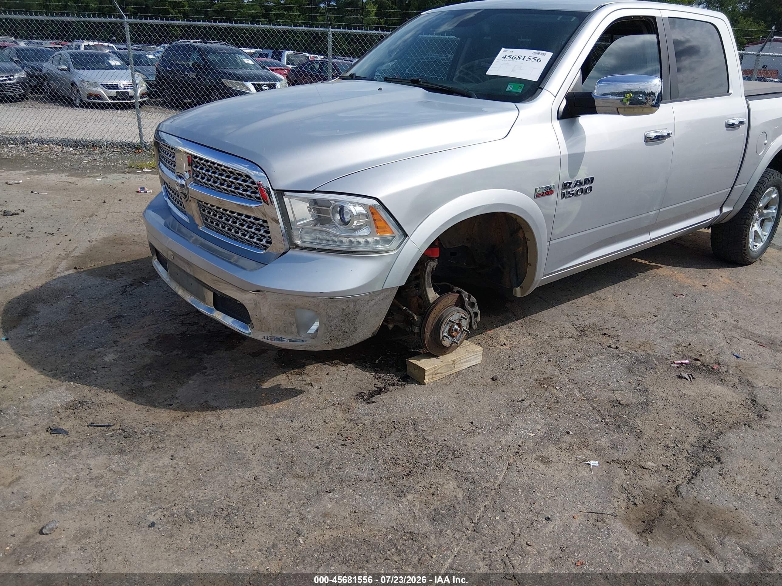 2014 Ram 1500 Laramie Silver vin: 1C6RR7NTXES316467