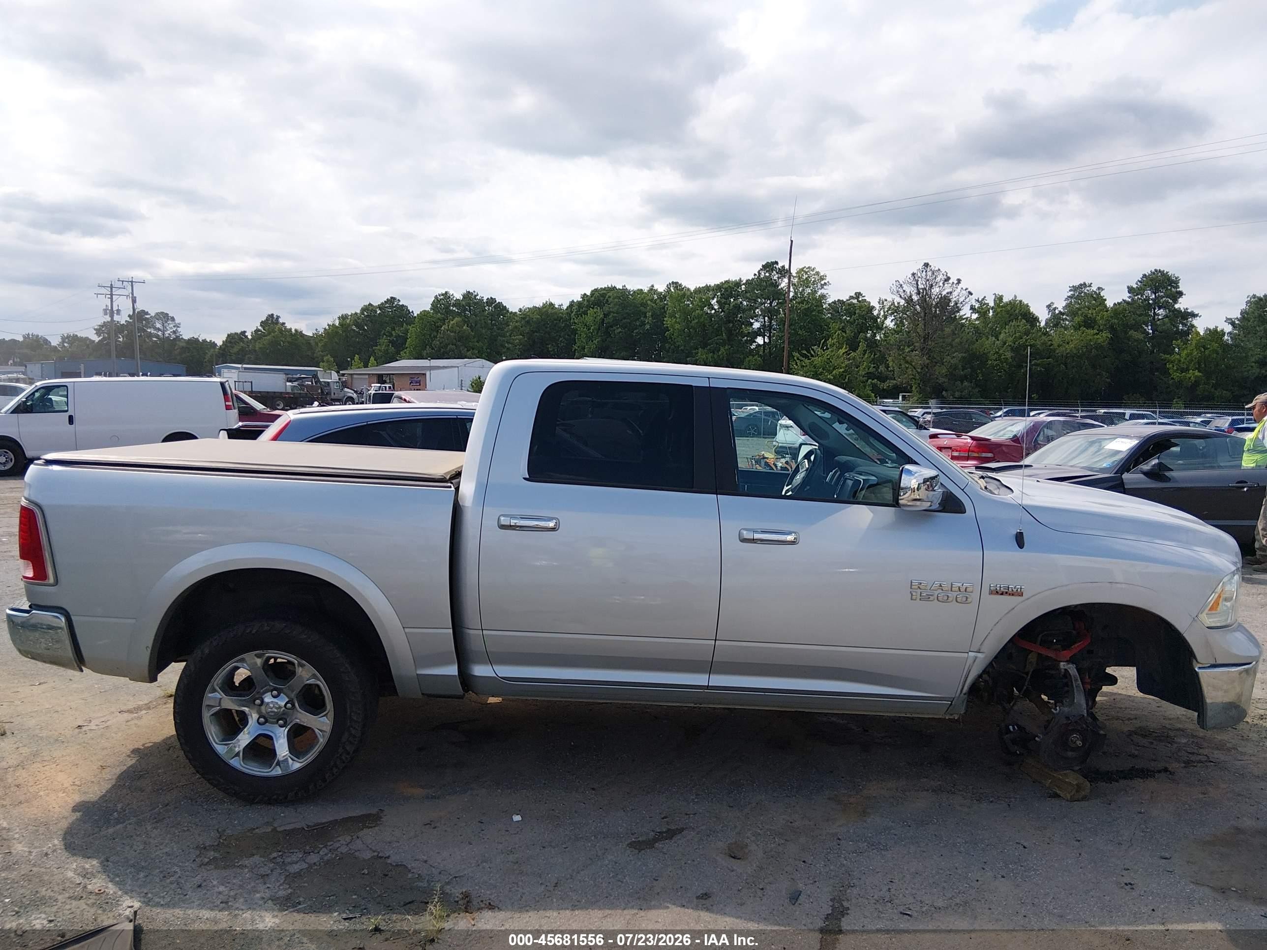 2014 Ram 1500 Laramie Silver vin: 1C6RR7NTXES316467