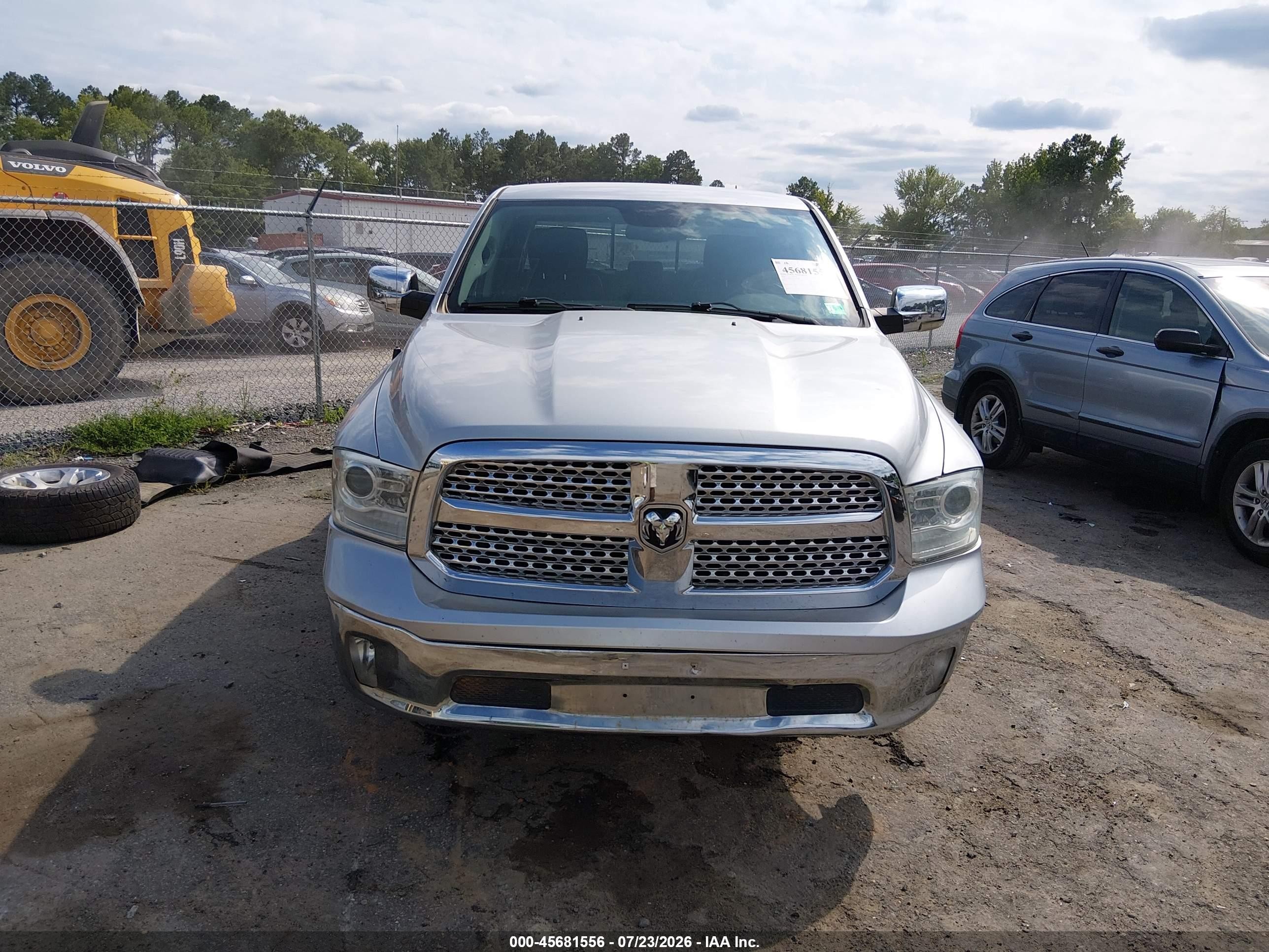 2014 Ram 1500 Laramie Silver vin: 1C6RR7NTXES316467