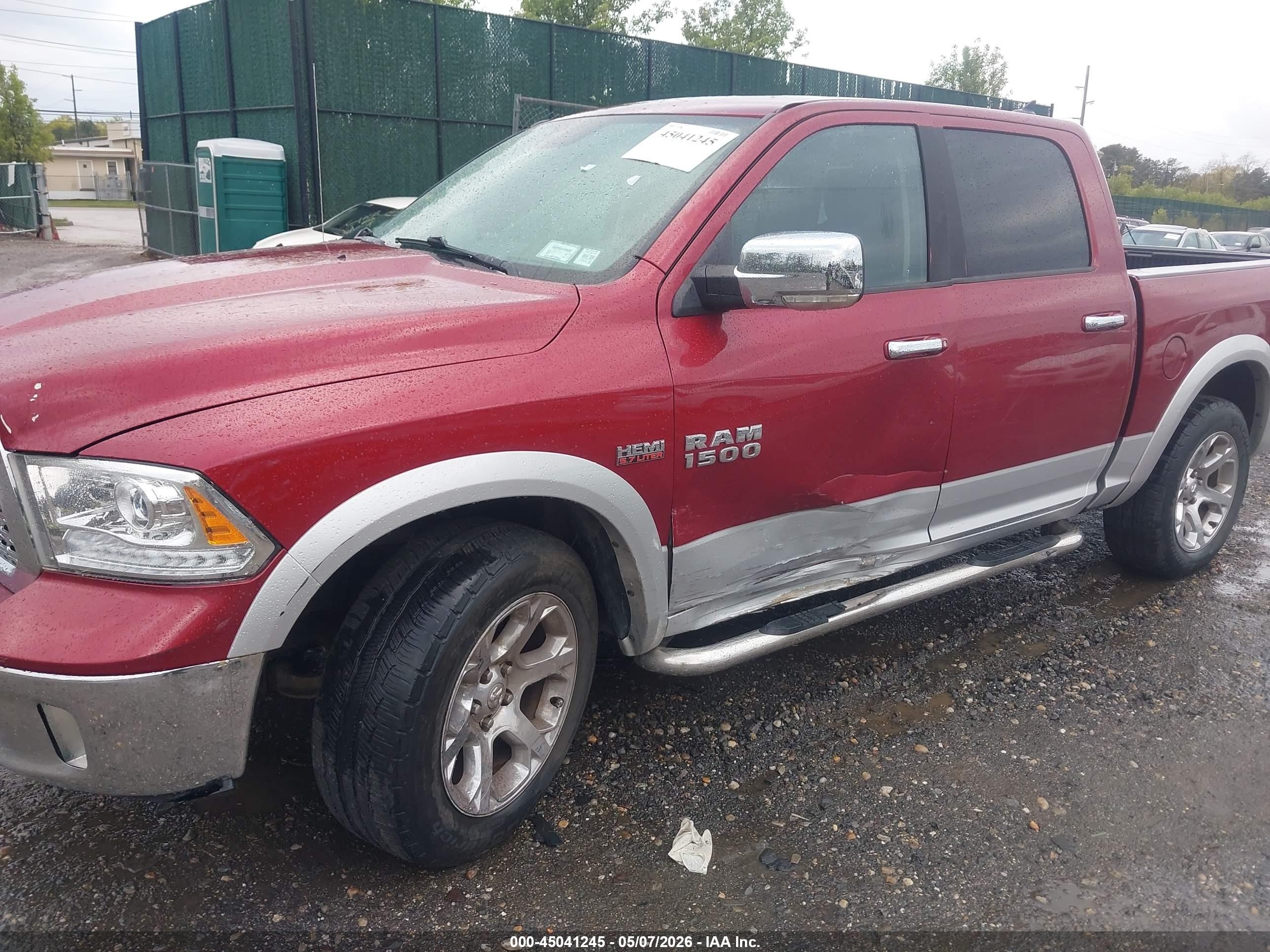 2014 Ram 1500 Laramie Red vin: 1C6RR7NTXES479877