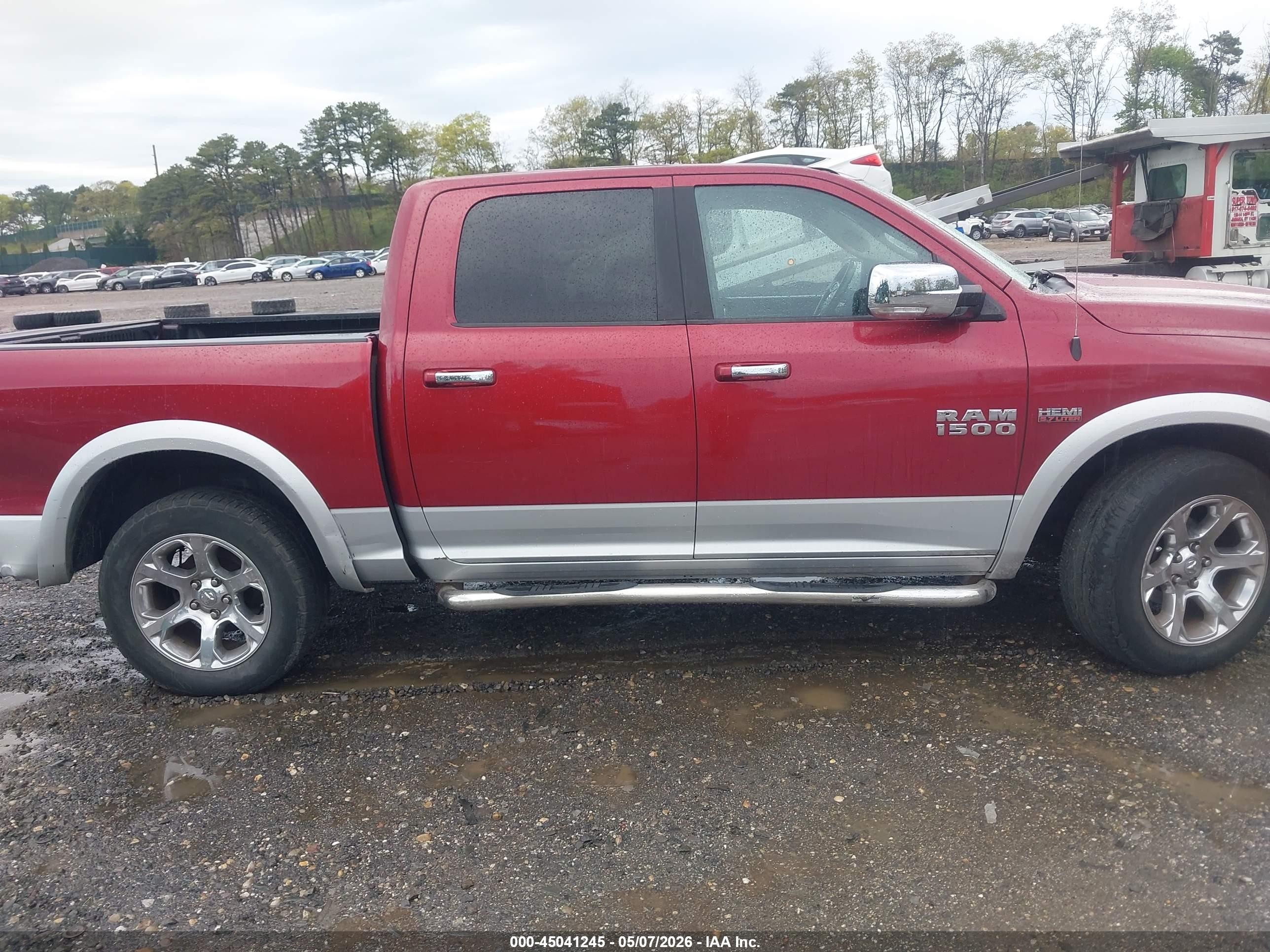 2014 Ram 1500 Laramie Red vin: 1C6RR7NTXES479877