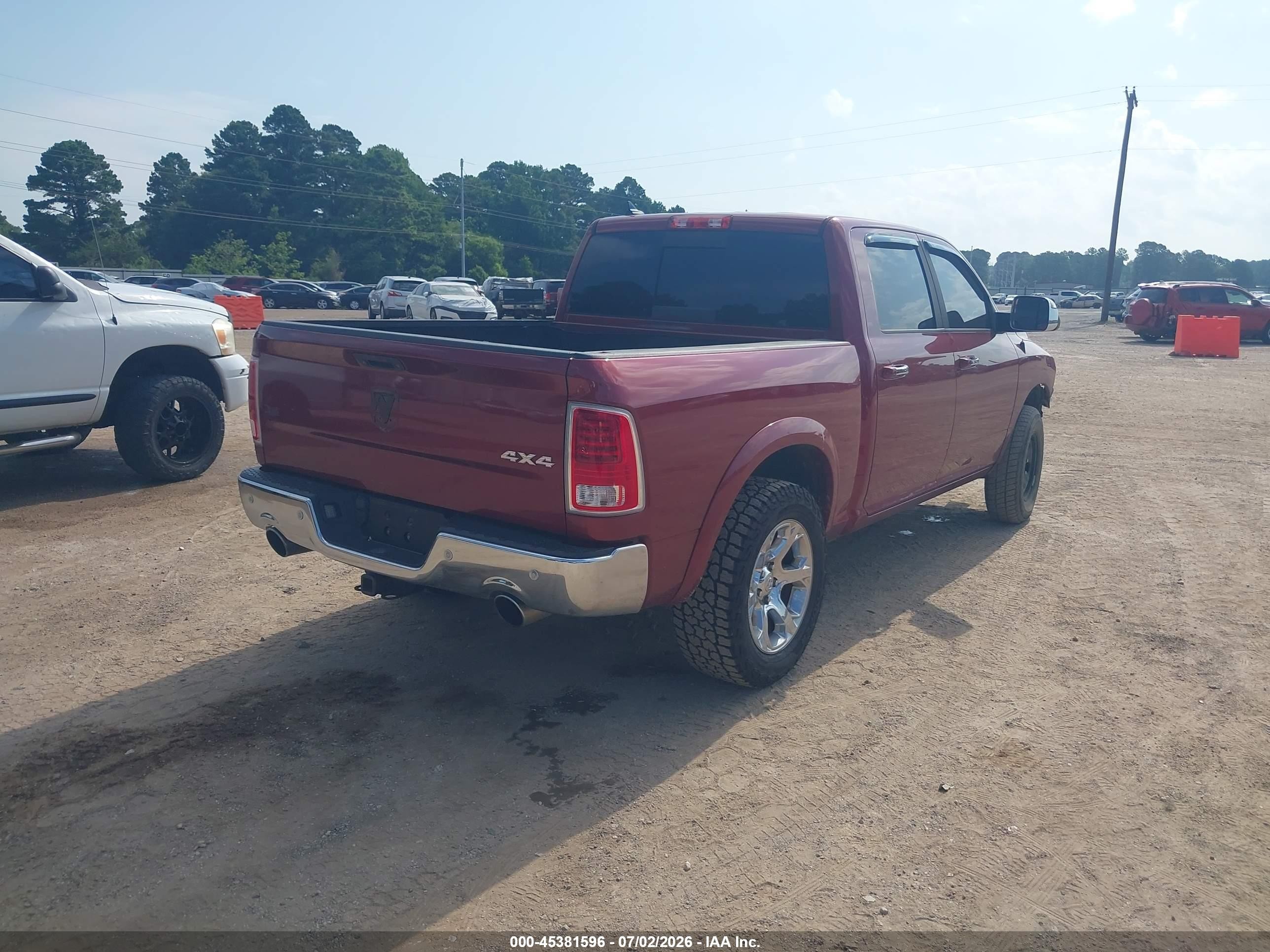 2015 Ram 1500 Laramie Бордовый vin: 1C6RR7NTXFS561318