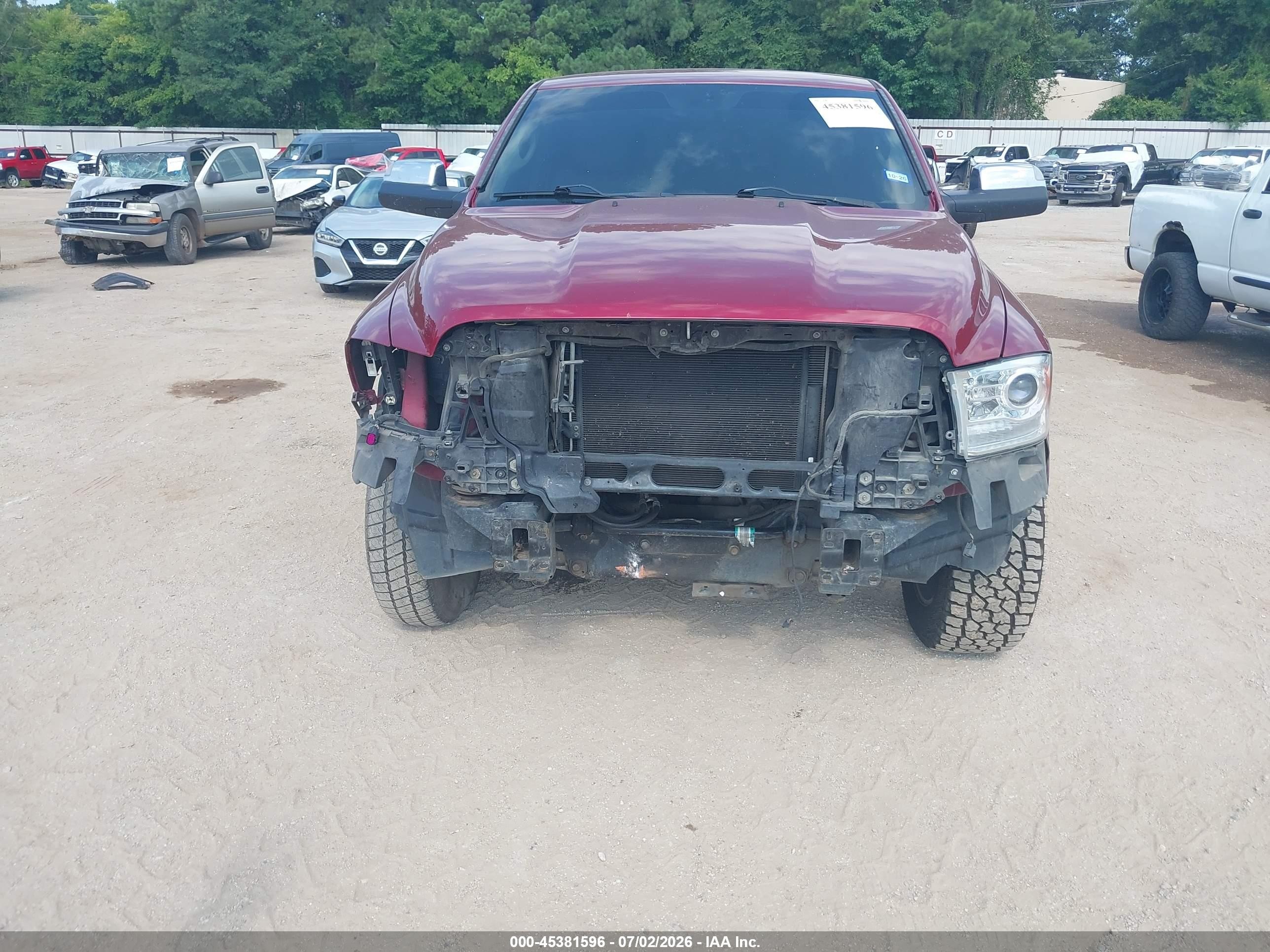 2015 Ram 1500 Laramie Бордовый vin: 1C6RR7NTXFS561318