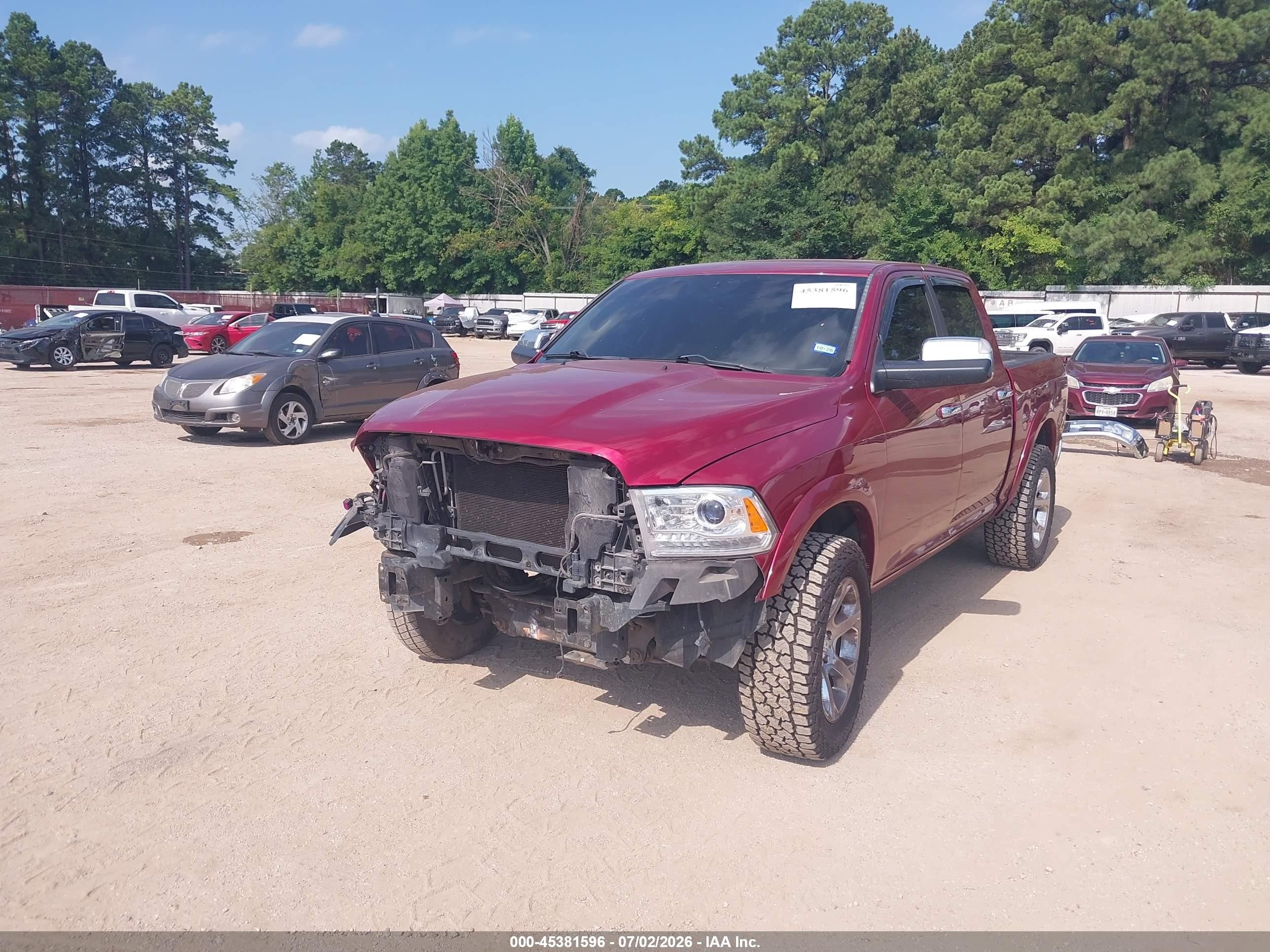 2015 Ram 1500 Laramie Бордовый vin: 1C6RR7NTXFS561318