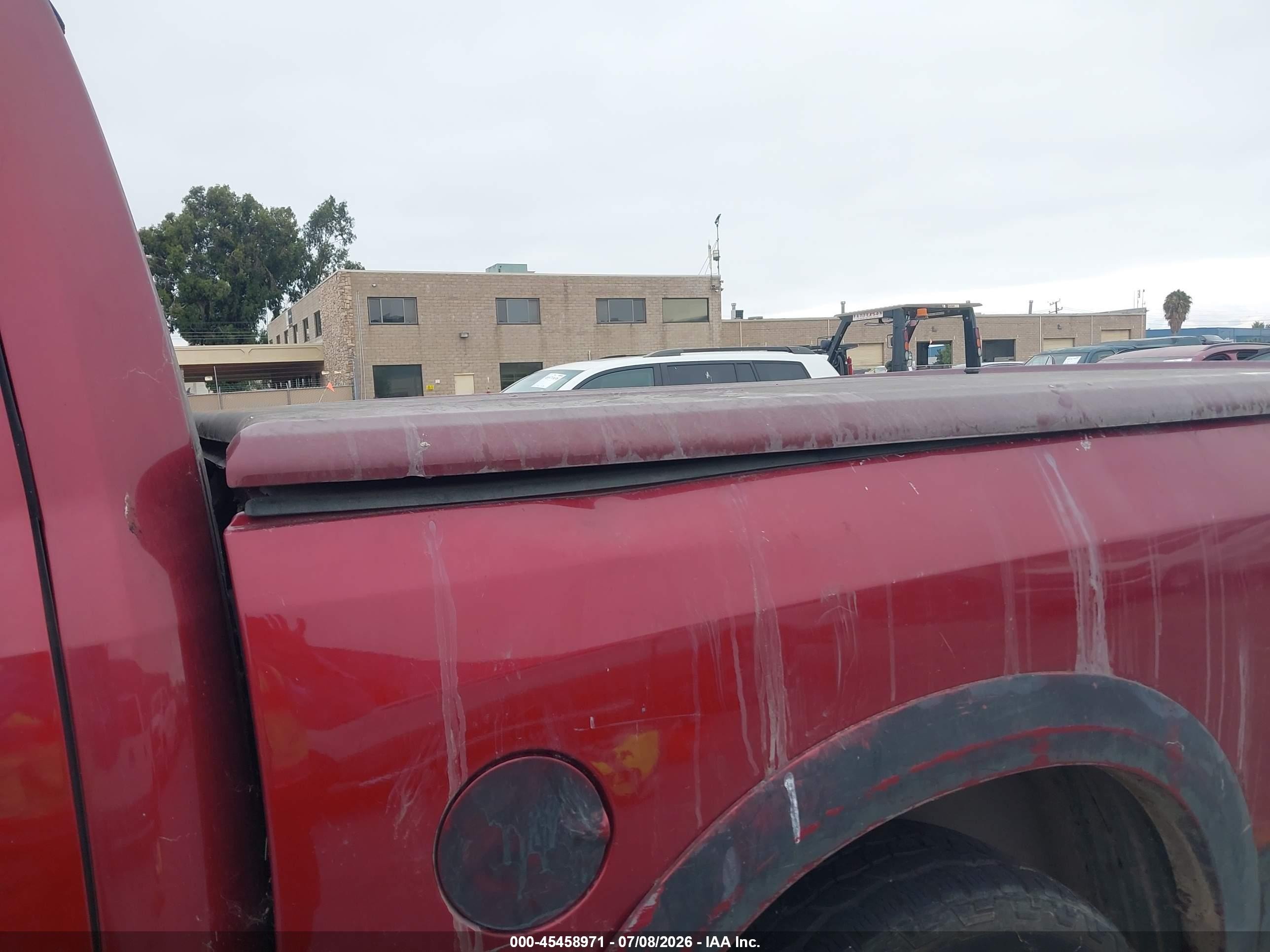 2015 Ram 1500 Laramie Red vin: 1C6RR7NTXFS700377