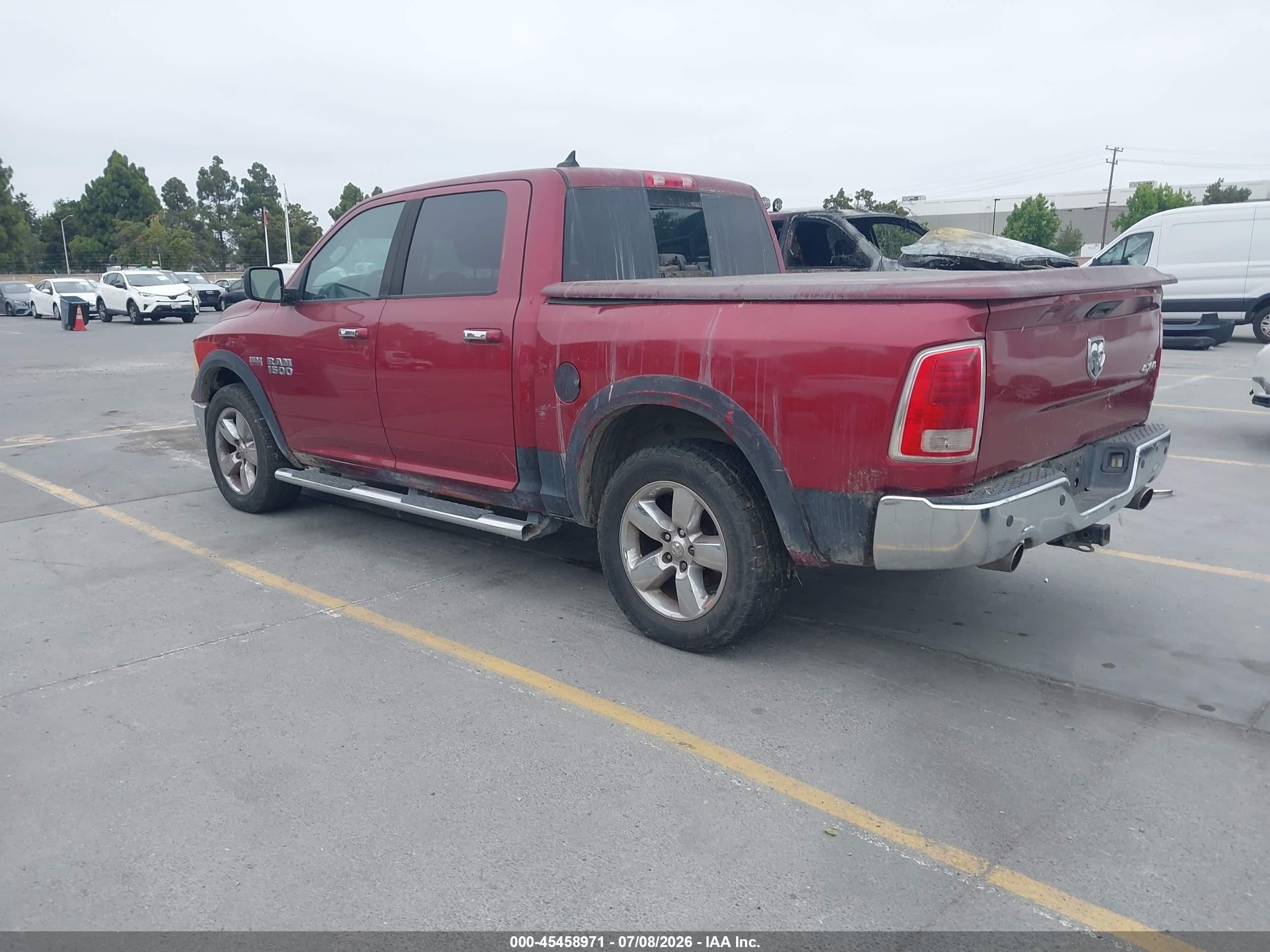 2015 Ram 1500 Laramie Red vin: 1C6RR7NTXFS700377