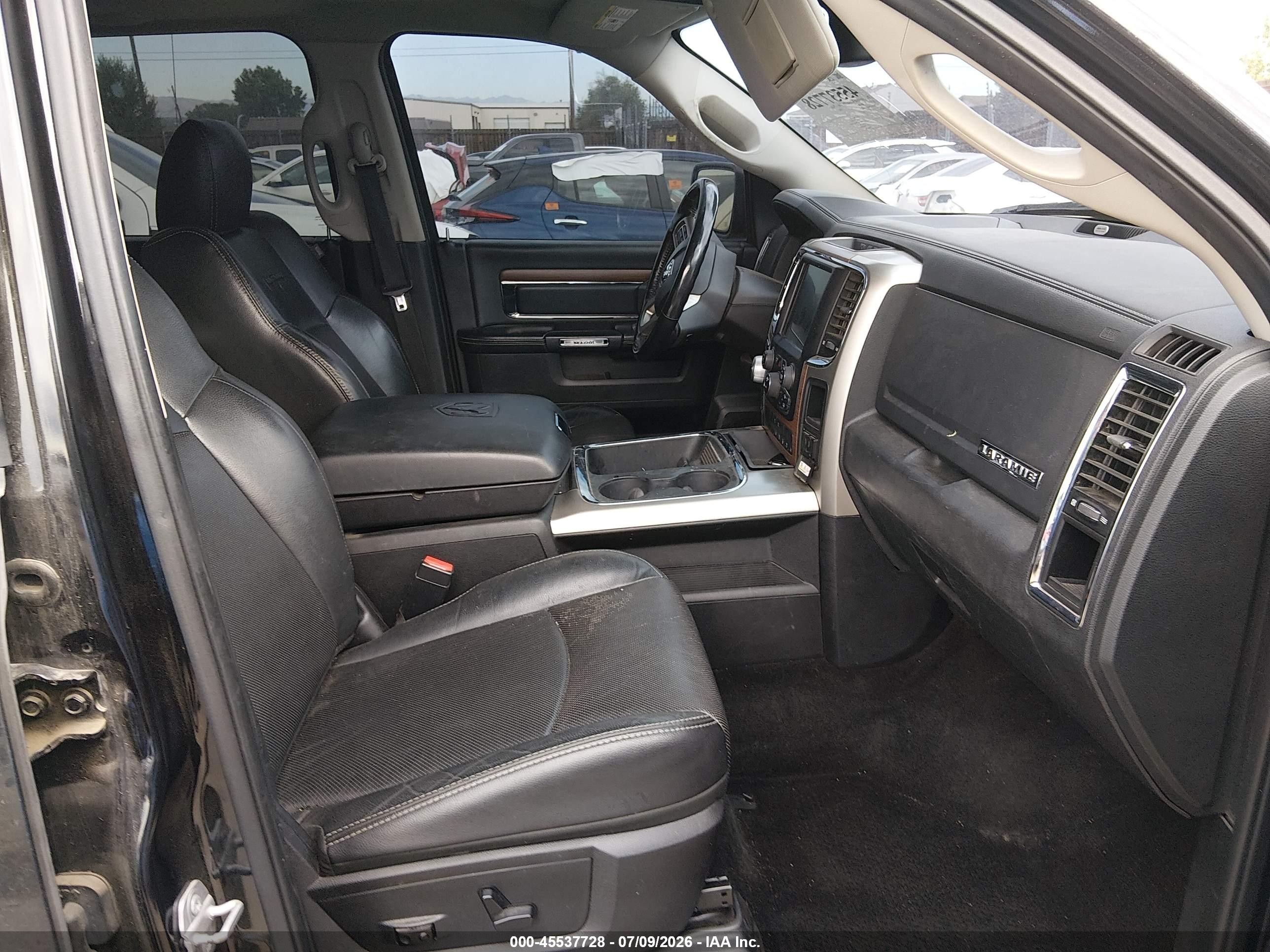 2015 Ram 1500 Laramie Black vin: 1C6RR7NTXFS738479