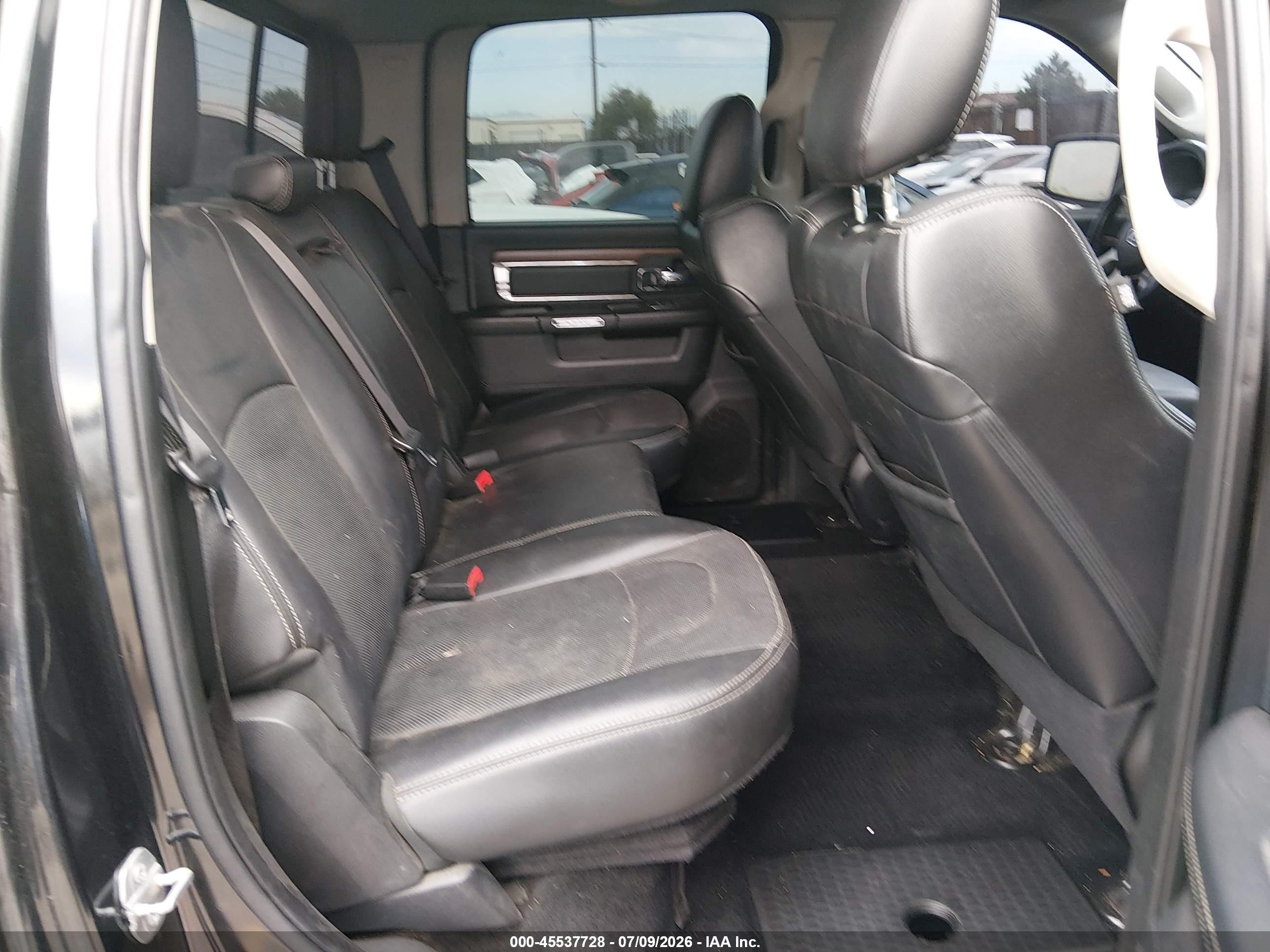 2015 Ram 1500 Laramie Black vin: 1C6RR7NTXFS738479