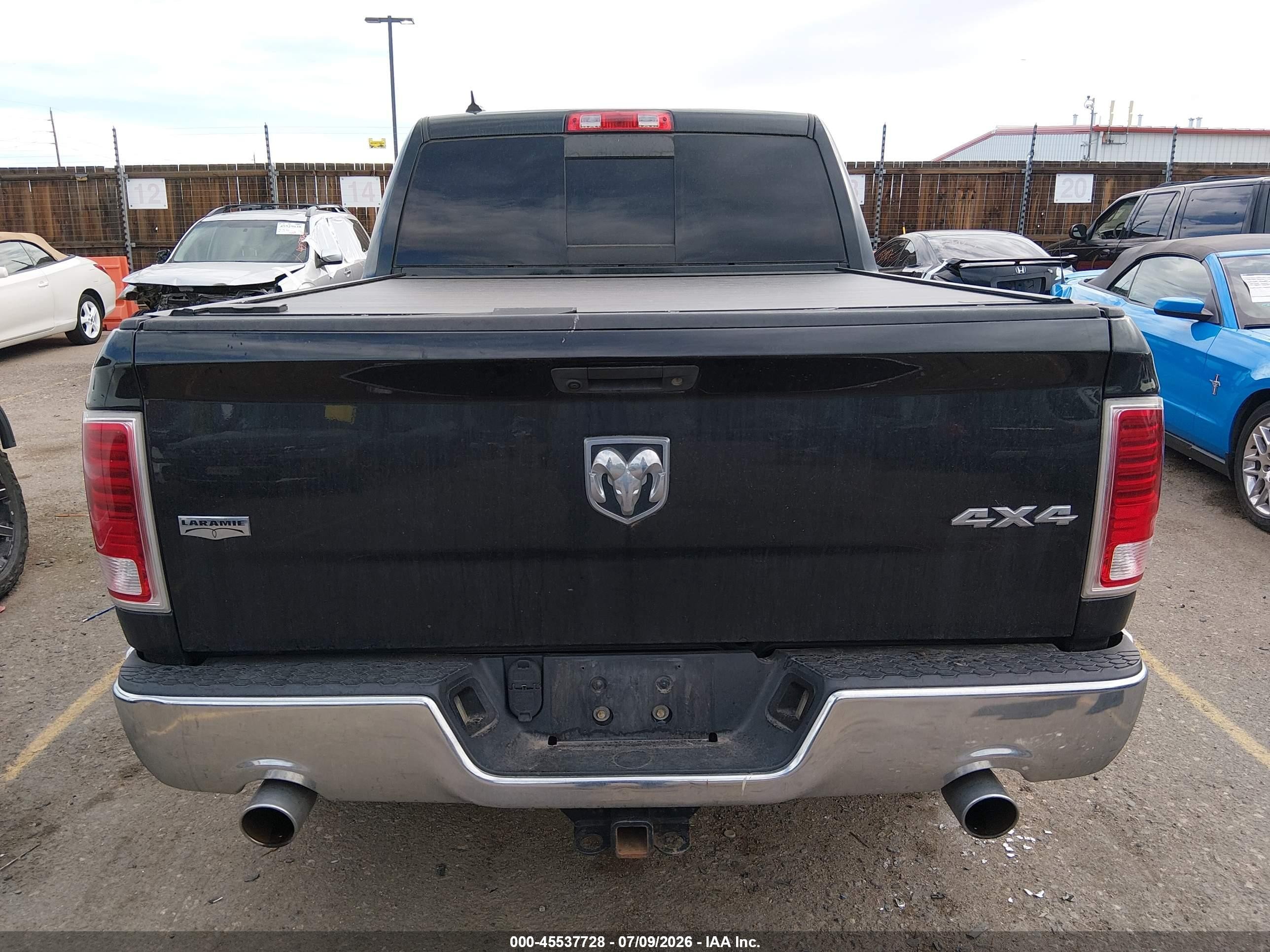 2015 Ram 1500 Laramie Black vin: 1C6RR7NTXFS738479