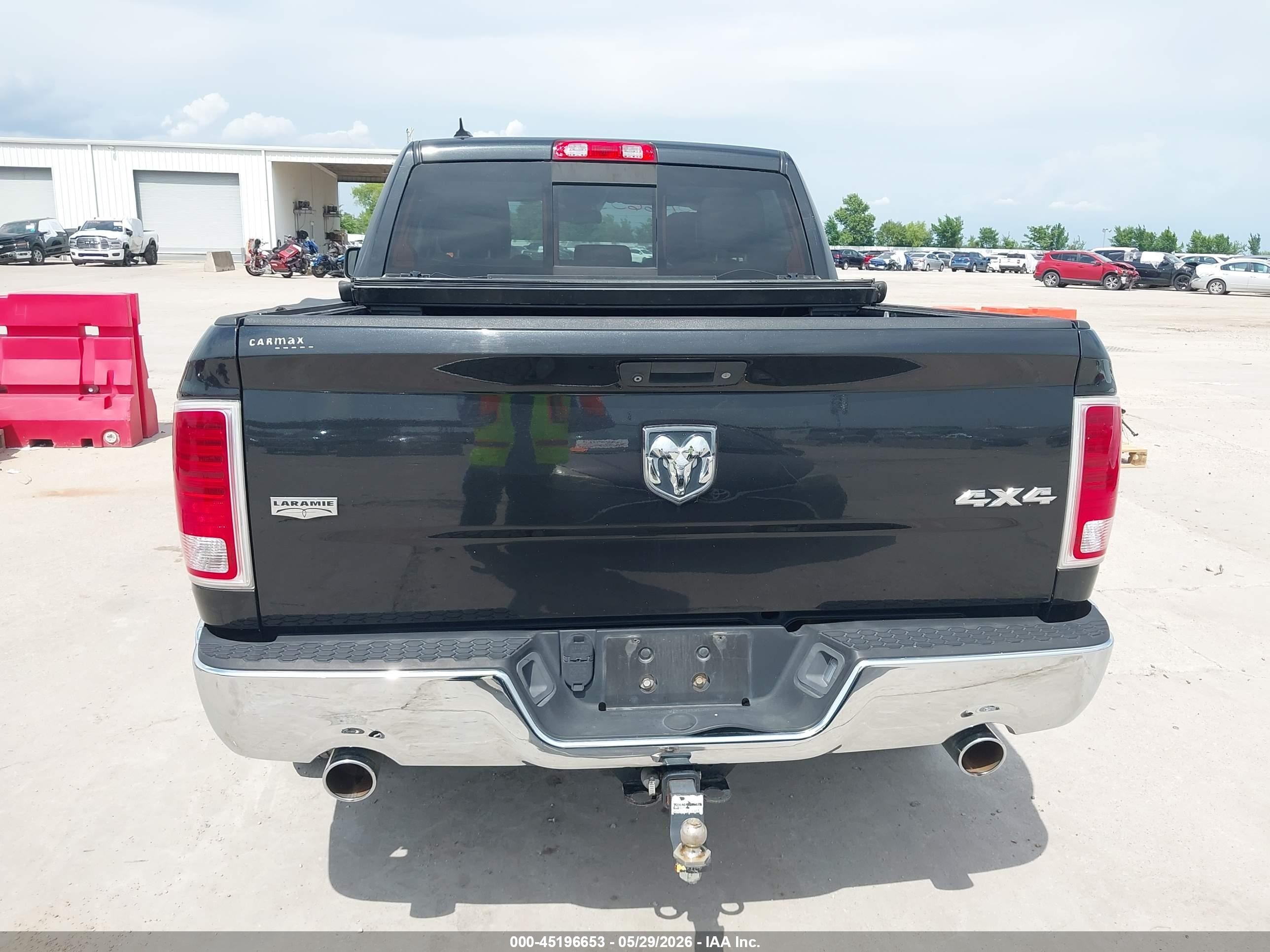 2015 Ram 1500 Laramie Black vin: 1C6RR7NTXFS748834