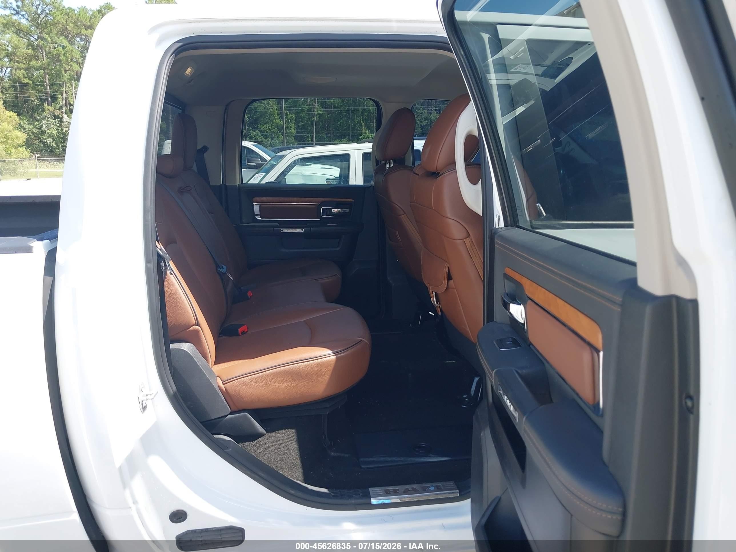 2015 Ram 1500 Laramie Longhorn White vin: 1C6RR7PM1FS656629