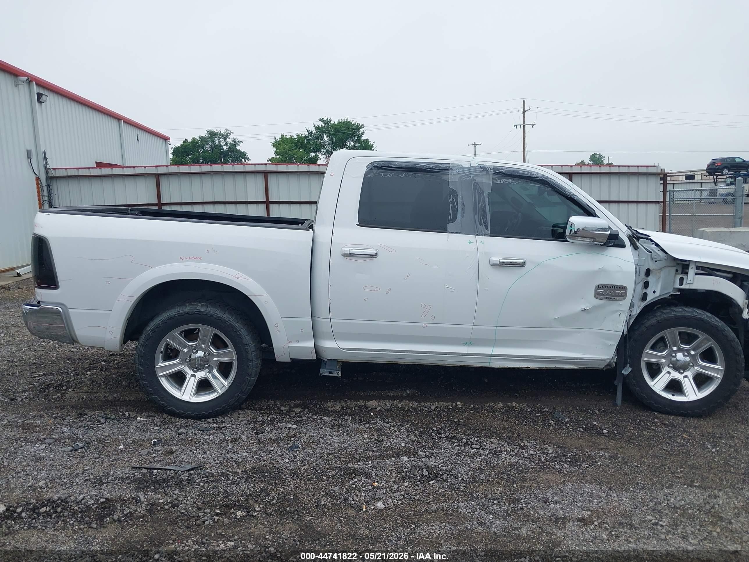 2015 Ram 1500 Laramie Longhorn White vin: 1C6RR7PM1FS751725
