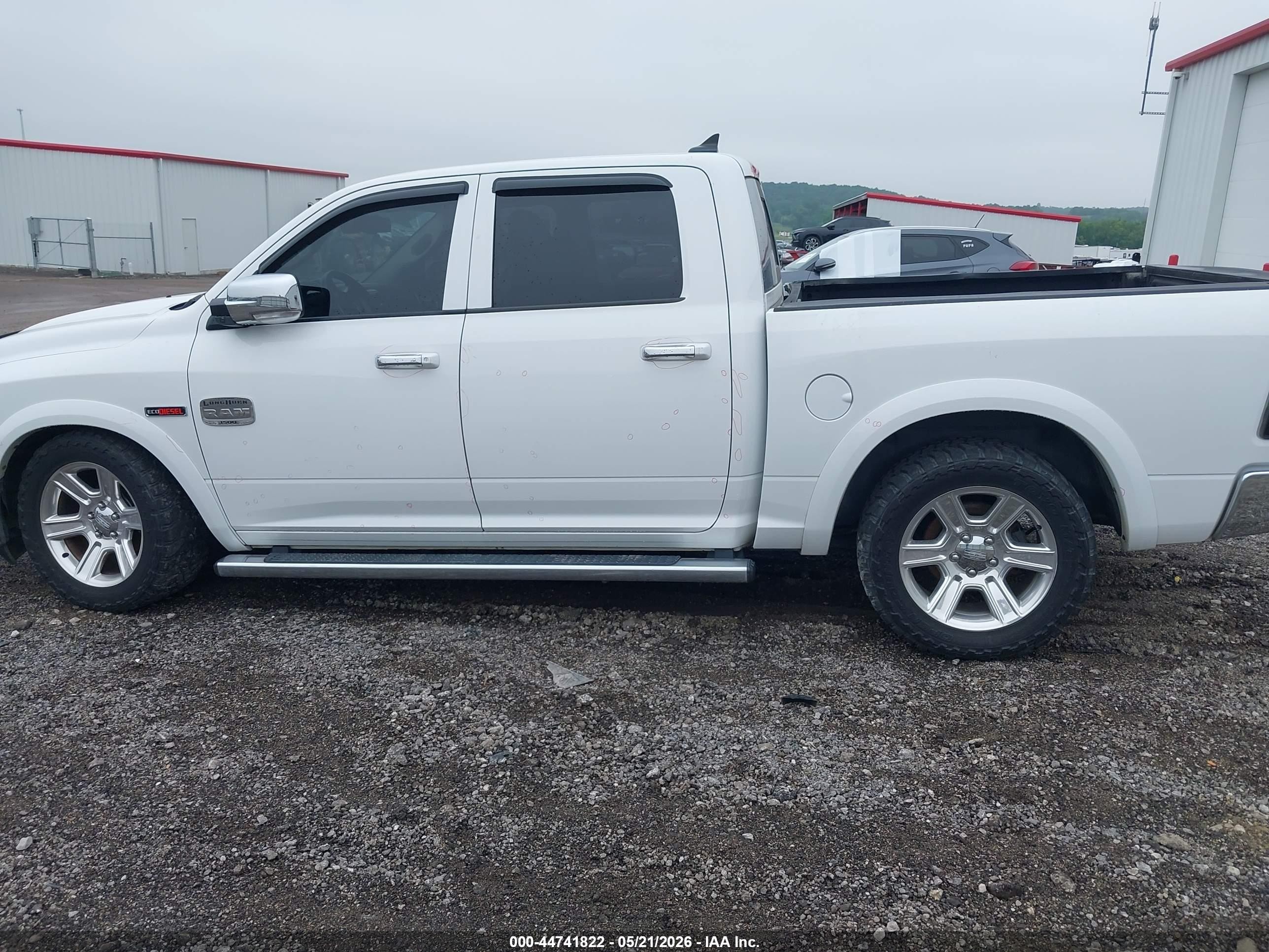 2015 Ram 1500 Laramie Longhorn White vin: 1C6RR7PM1FS751725