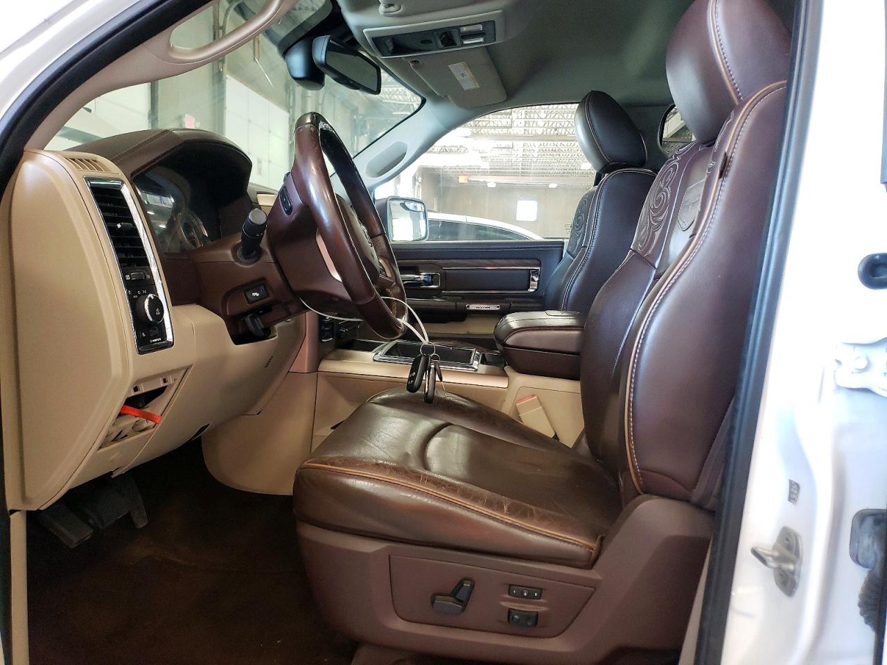 2014 Ram 1500 Longhorn Белый vin: 1C6RR7PM4ES303011