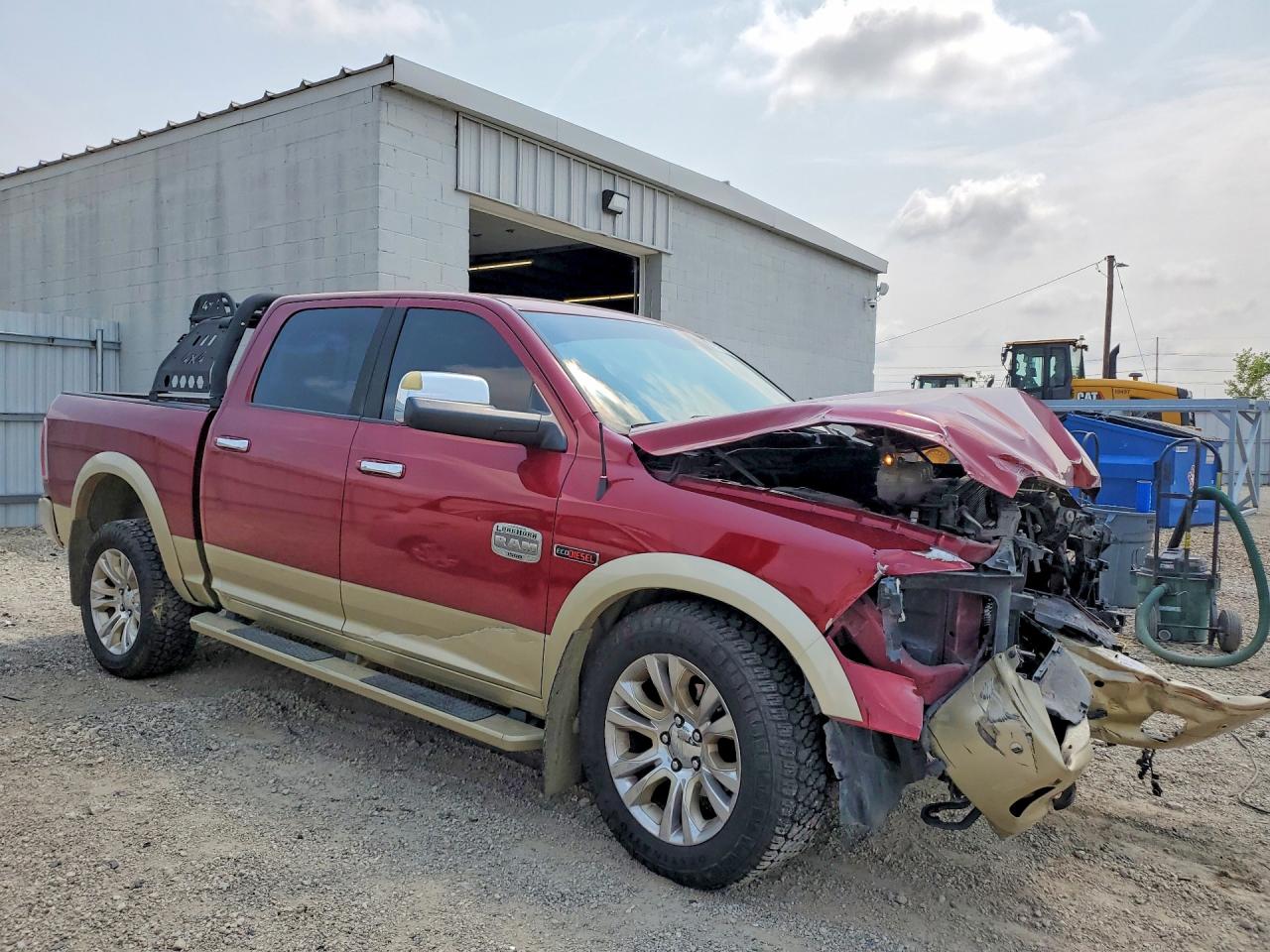 2015 Ram 1500 Longhorn Red vin: 1C6RR7PM5FS511979