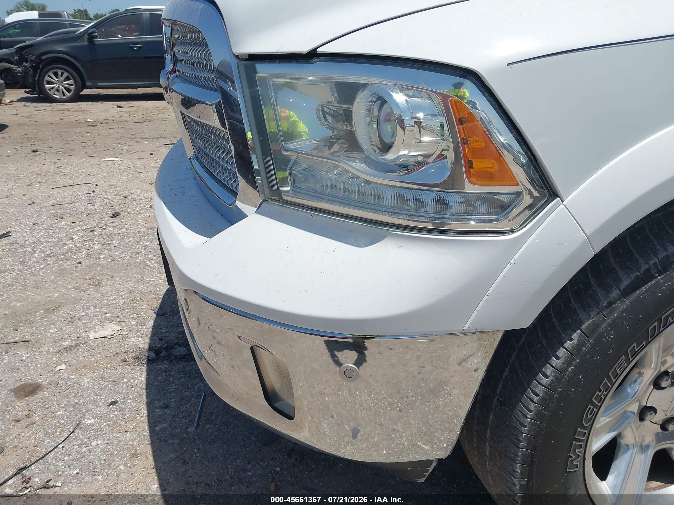 2015 Ram 1500 Laramie Limited White vin: 1C6RR7PMXFS557002