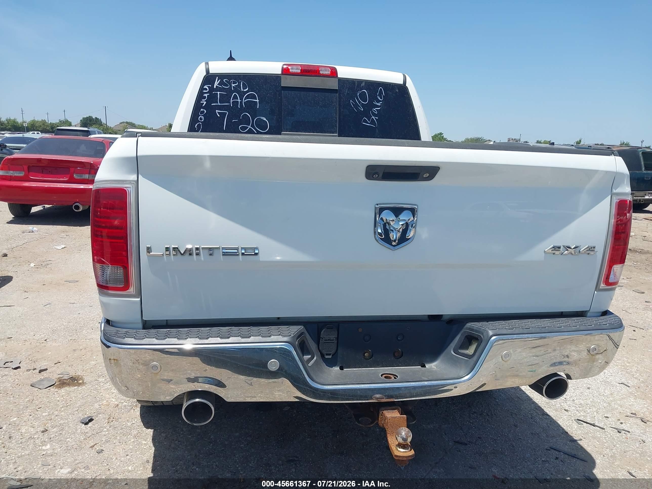 2015 Ram 1500 Laramie Limited White vin: 1C6RR7PMXFS557002