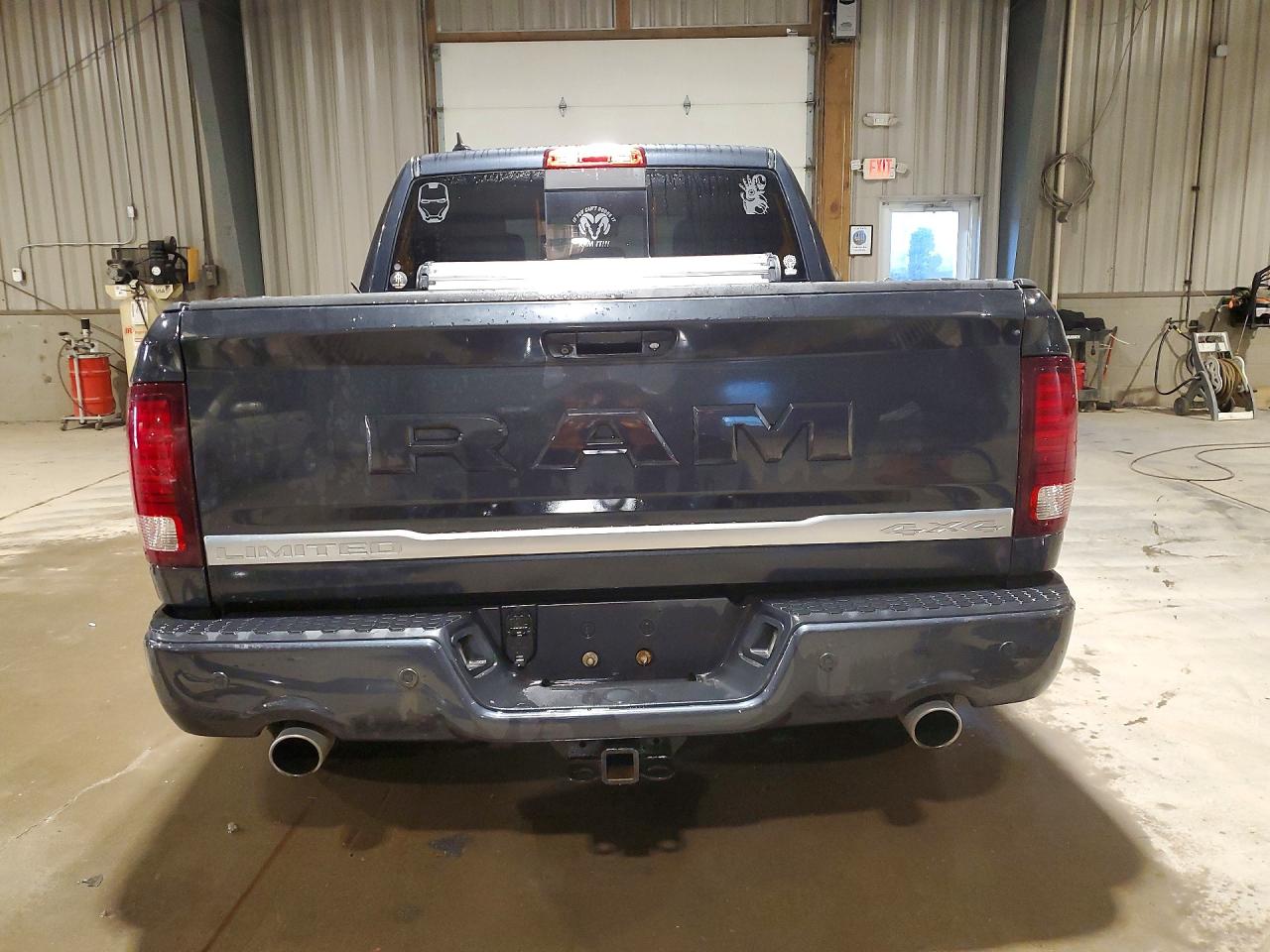 2018 Ram 1500 Longhorn Gray vin: 1C6RR7PT0JS199795
