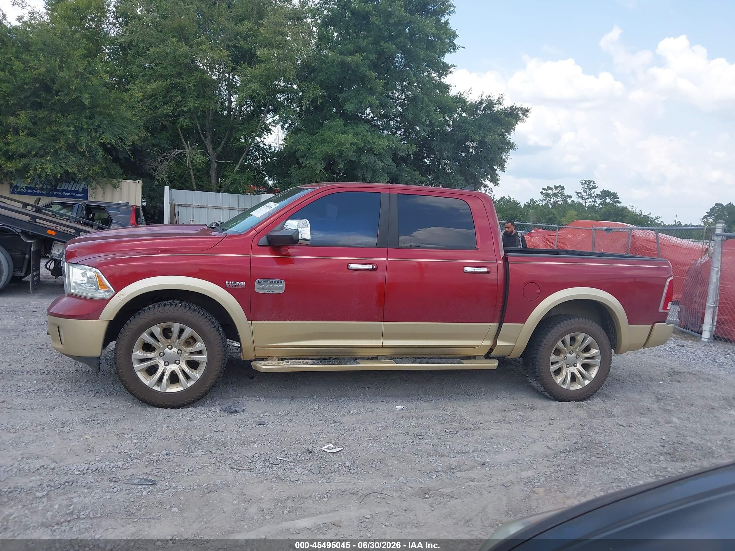 2013 Ram 1500 Laramie Longhorn Edition Red vin: 1C6RR7PT1DS709365