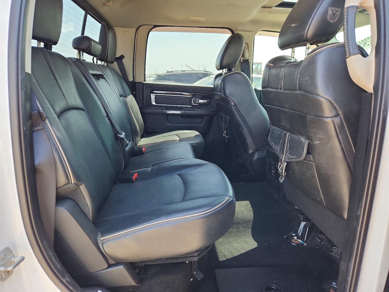 2015 Ram 1500 Longhorn White vin: 1C6RR7PT2FS587330