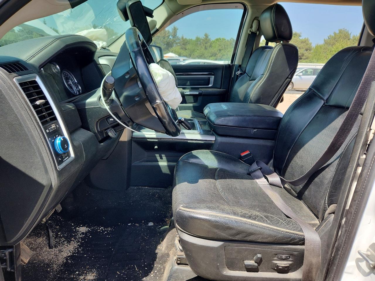 2015 Ram 1500 Longhorn White vin: 1C6RR7PT2FS587330