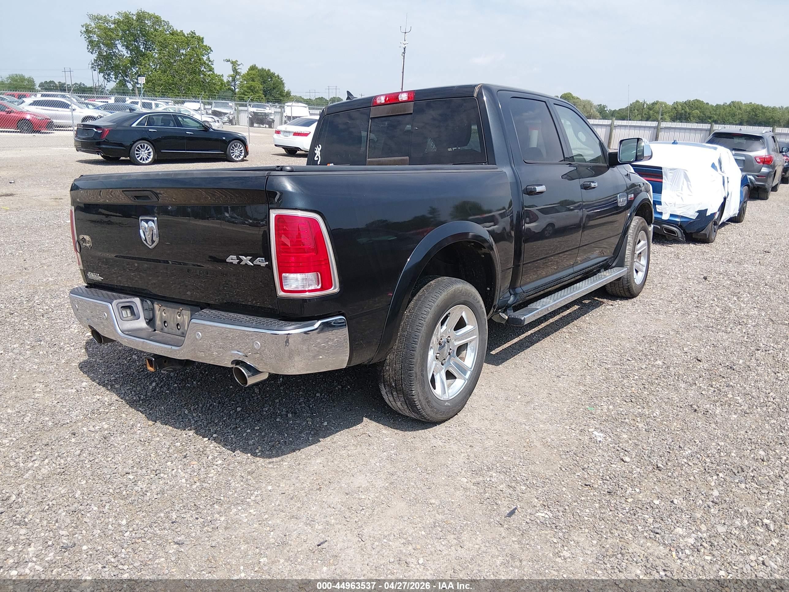 2016 Ram 1500 Longhorn Черный vin: 1C6RR7PT5GS235845