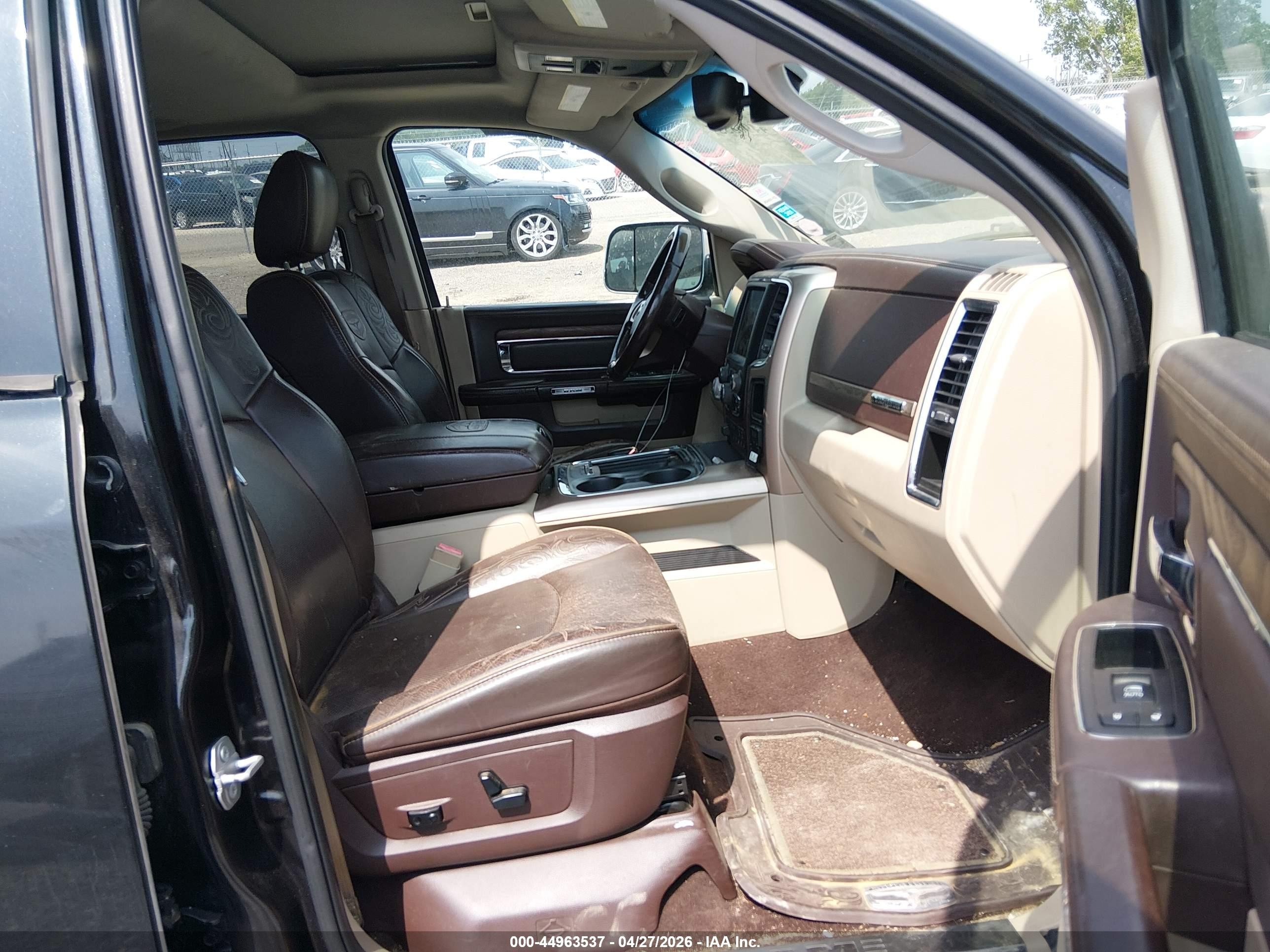2016 Ram 1500 Longhorn Черный vin: 1C6RR7PT5GS235845