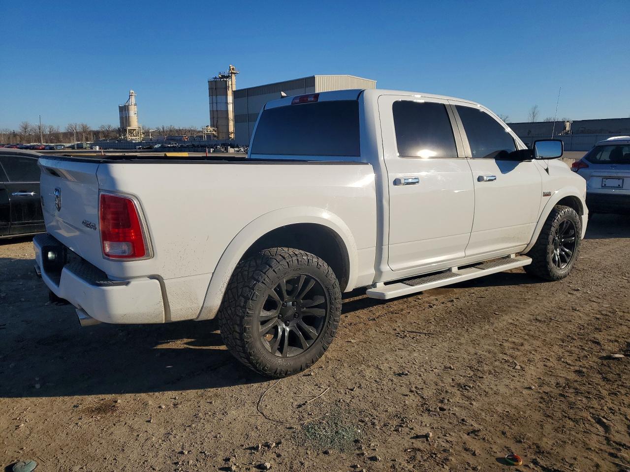 2014 Ram 1500 Longhorn Белый vin: 1C6RR7PT6ES126484